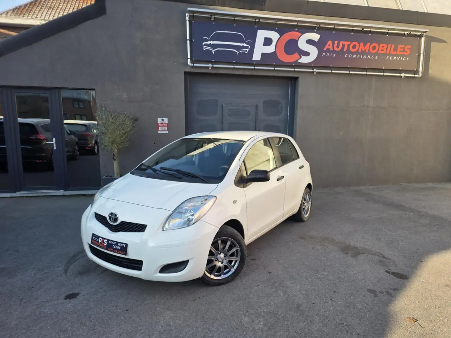 Toyota Yaris 1.4 D-4D*ATT. REMORQUE*VE*GARANTIE 12 MOIS Weiß - 1
