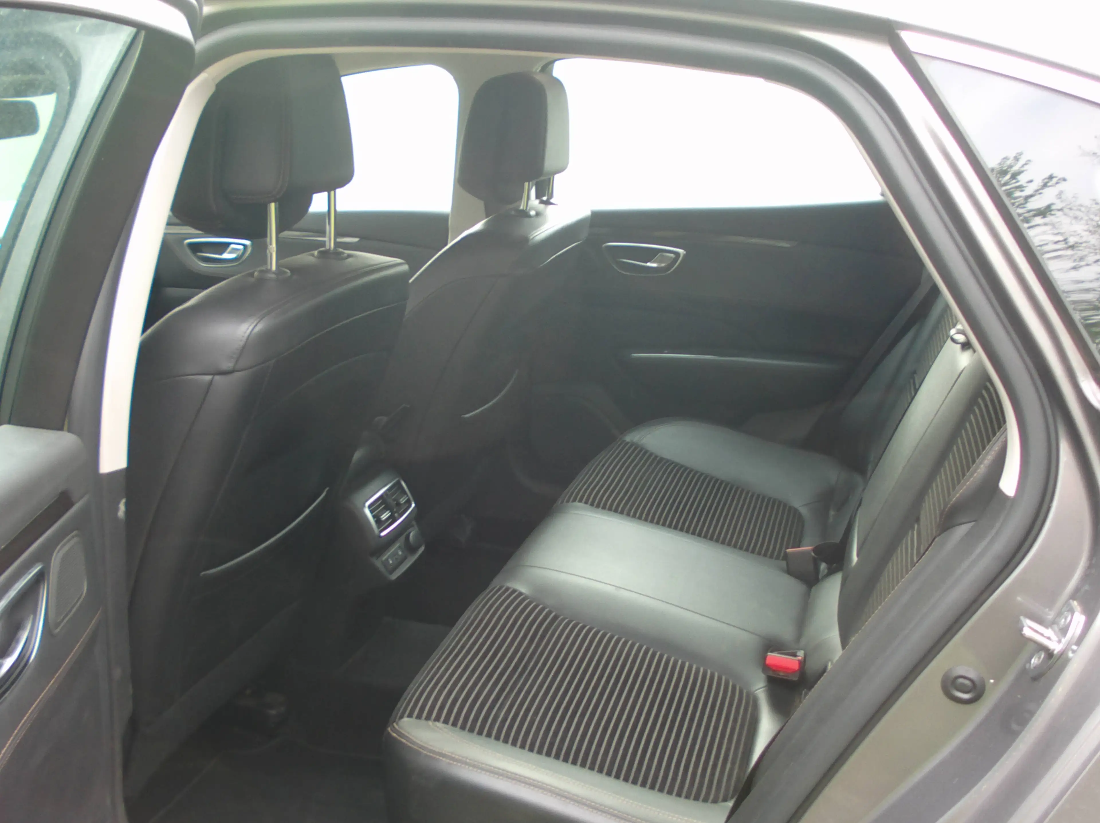 Renault Talisman Talisman Diesel ENERGY dCi 160 EDC INTENS — photo 13