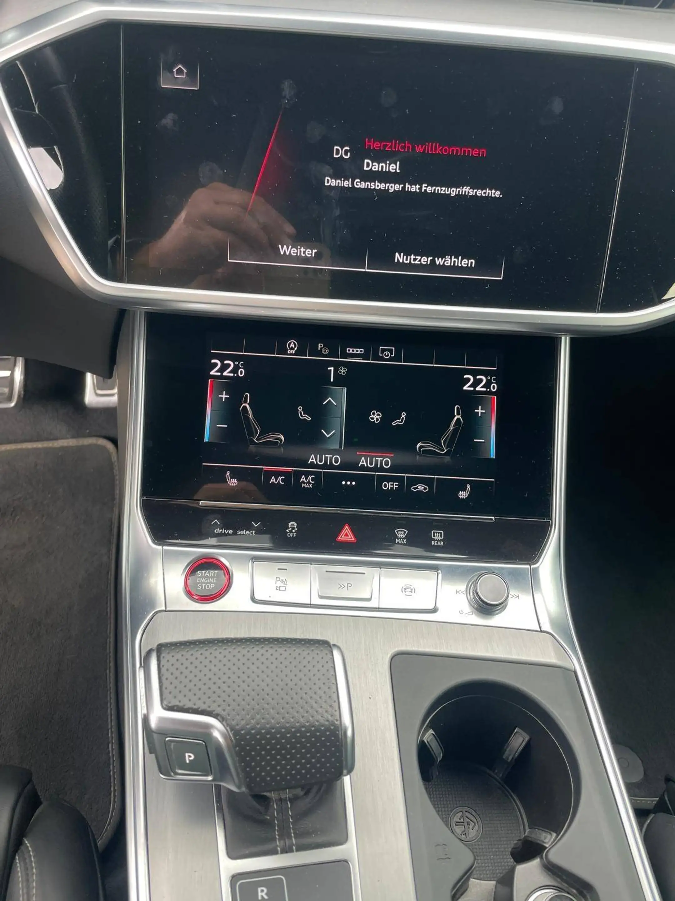 Audi S6 — photo 13