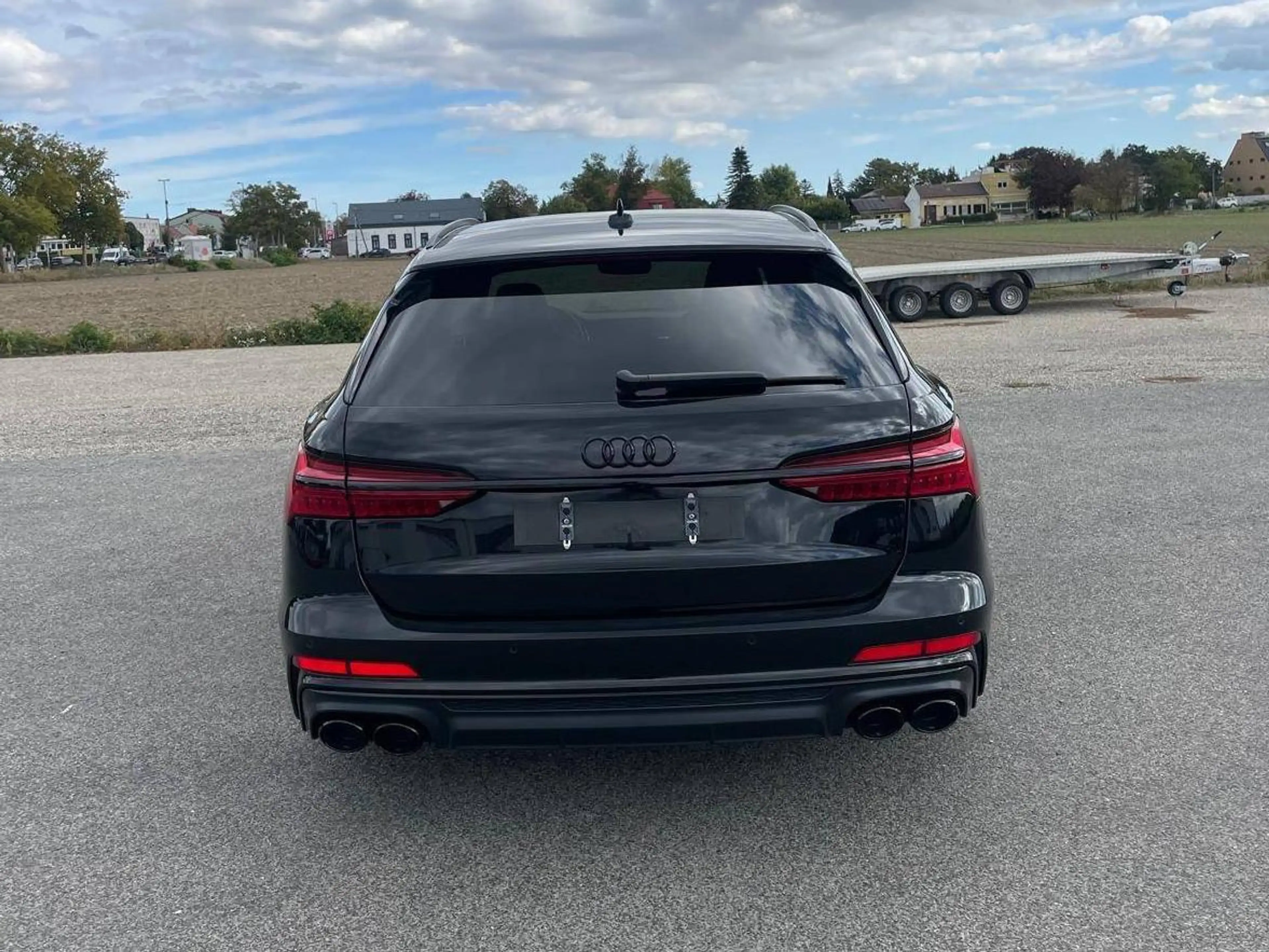 Audi S6 — photo 8