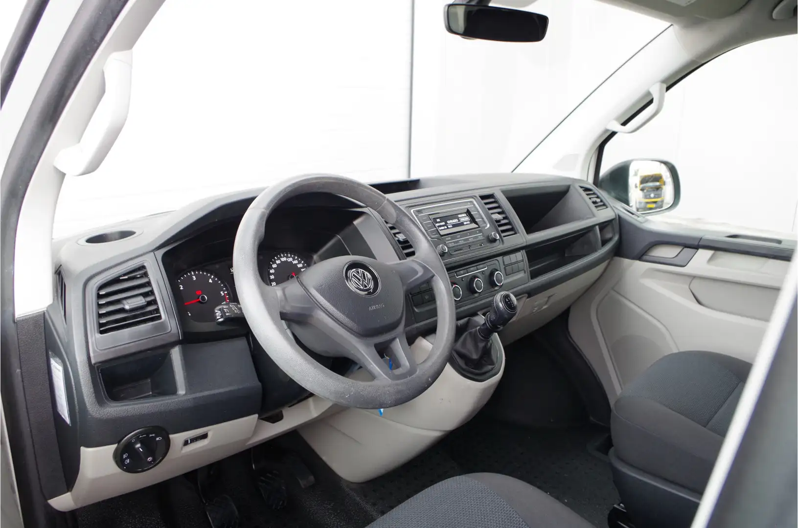 Volkswagen T6 Transporter 2.0 TDI L1H1 Comfortline  trekhaak/cruise/airco/N Blanc - 2