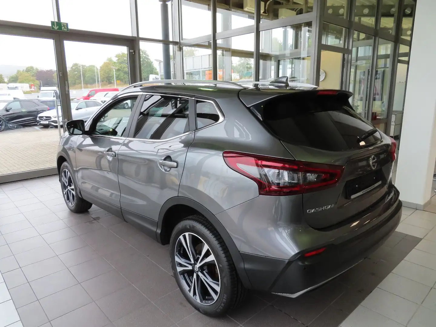Nissan Qashqai Zama AUT. NAVI PANO Gris - 2