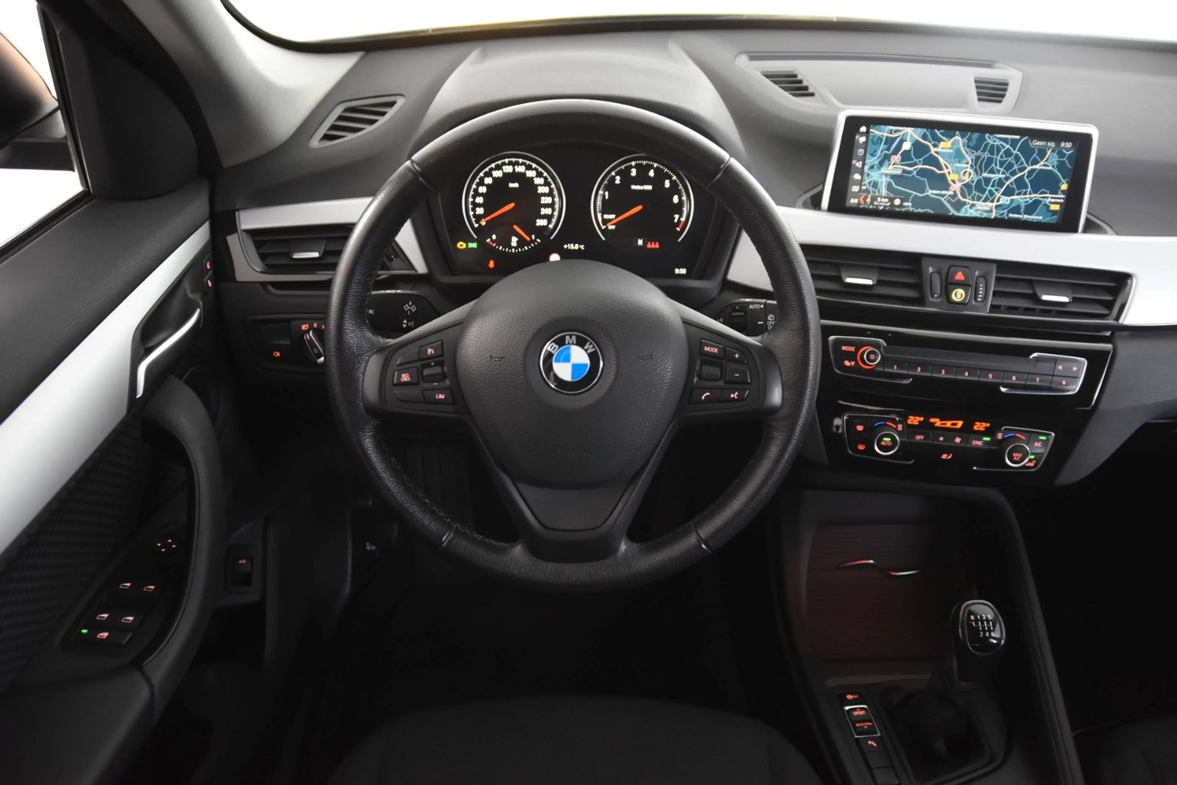 BMW X1 sDrive18i *1.Hand*Navi*Kamera*AHK*DAB* — photo 13