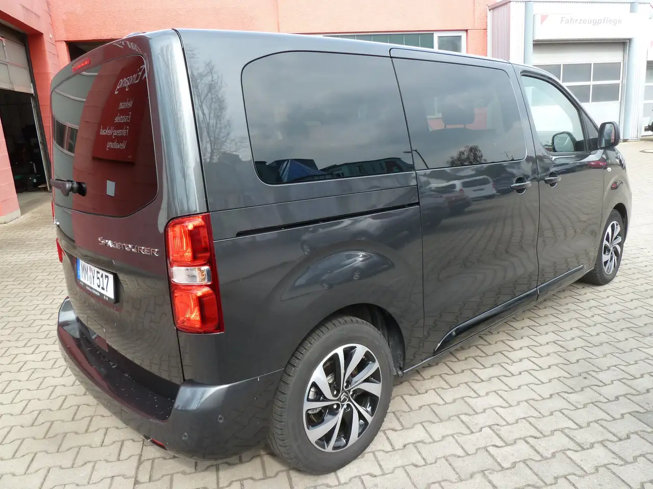 Citroen Spacetourer M Diesel 180 Autm. Plus AHK Klima hinten Navi 4
