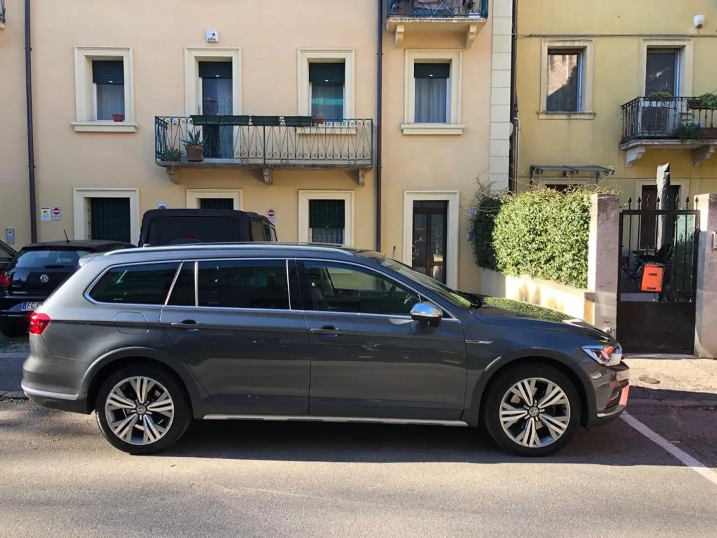 Volkswagen Passat Alltrack Passat Alltrack 2.0 tdi 4motion 190cv dsg Szürke - 1