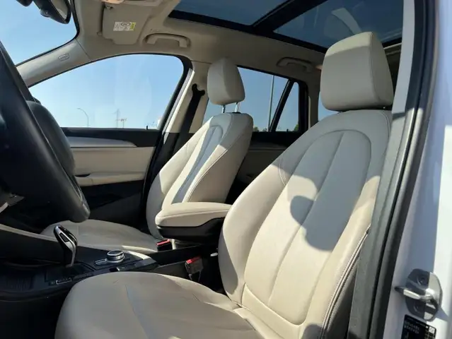 BMW X1 view 9