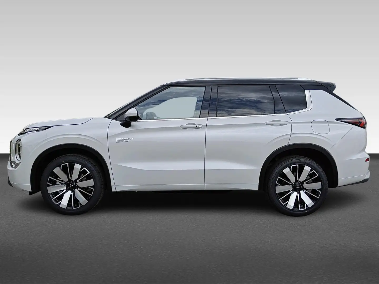 Mitsubishi Outlander 2.4 PHEV Instyle+ | VAN € 64.930,00 VOOR 62.930,00 Wit - 2