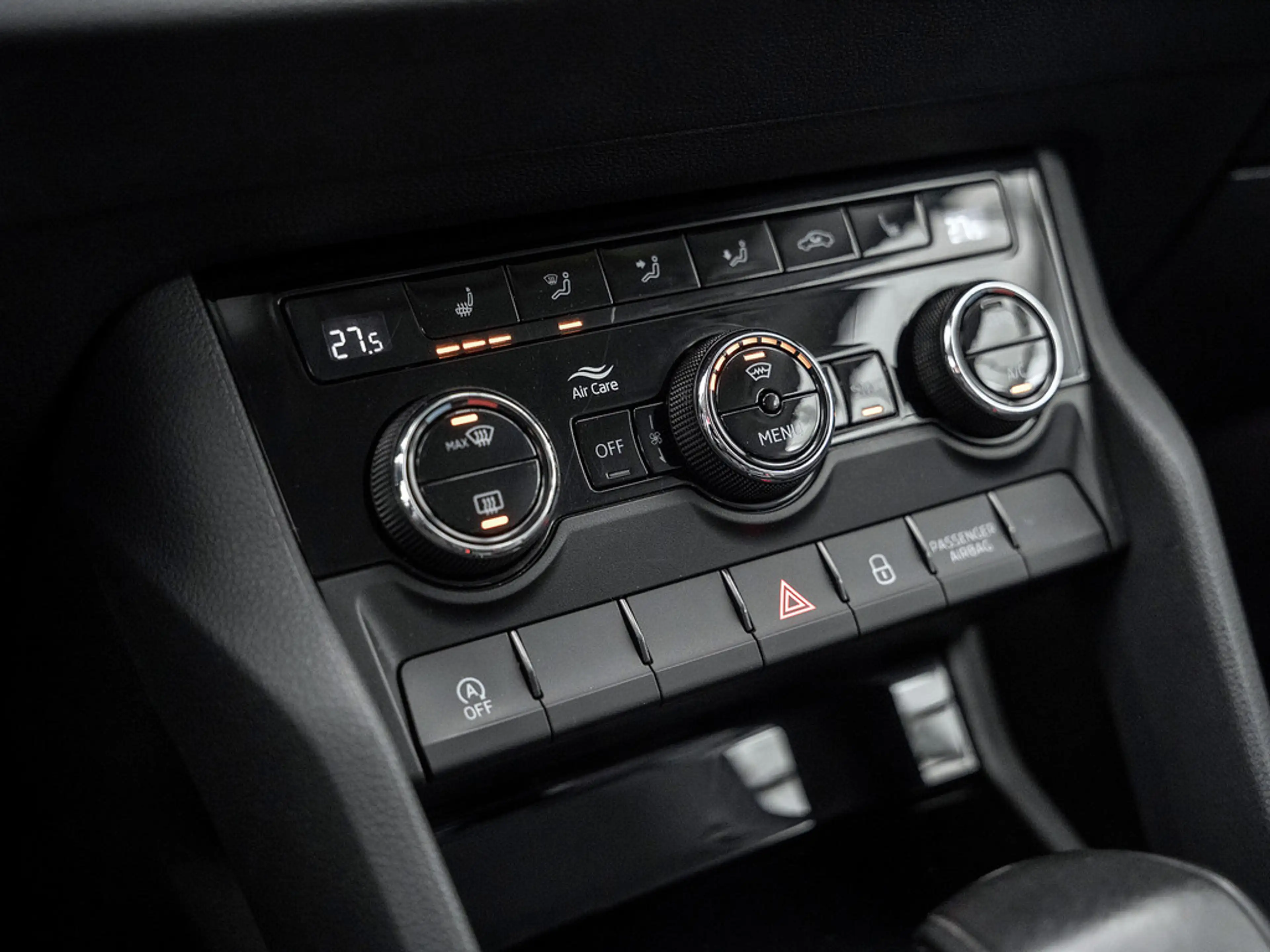 Skoda Karoq 1.5 TSI Tour DSG Kessy pACC SmartLink S — photo 8