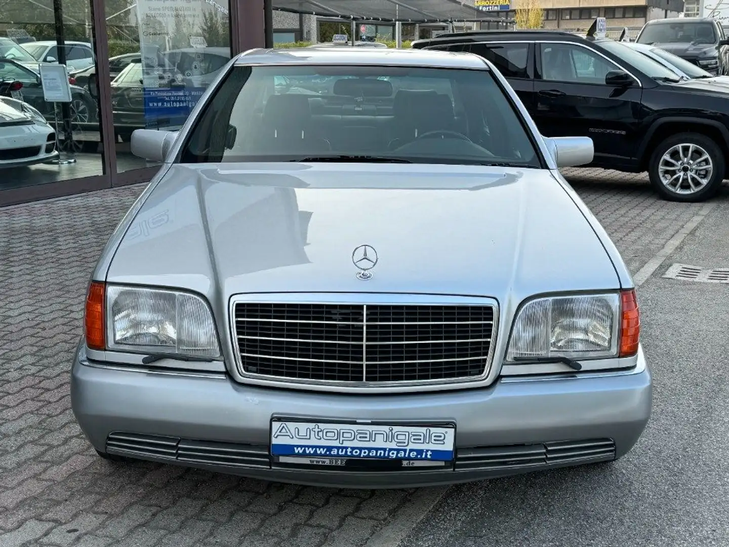 Mercedes-Benz 600 SEL cat Srebrny - 2