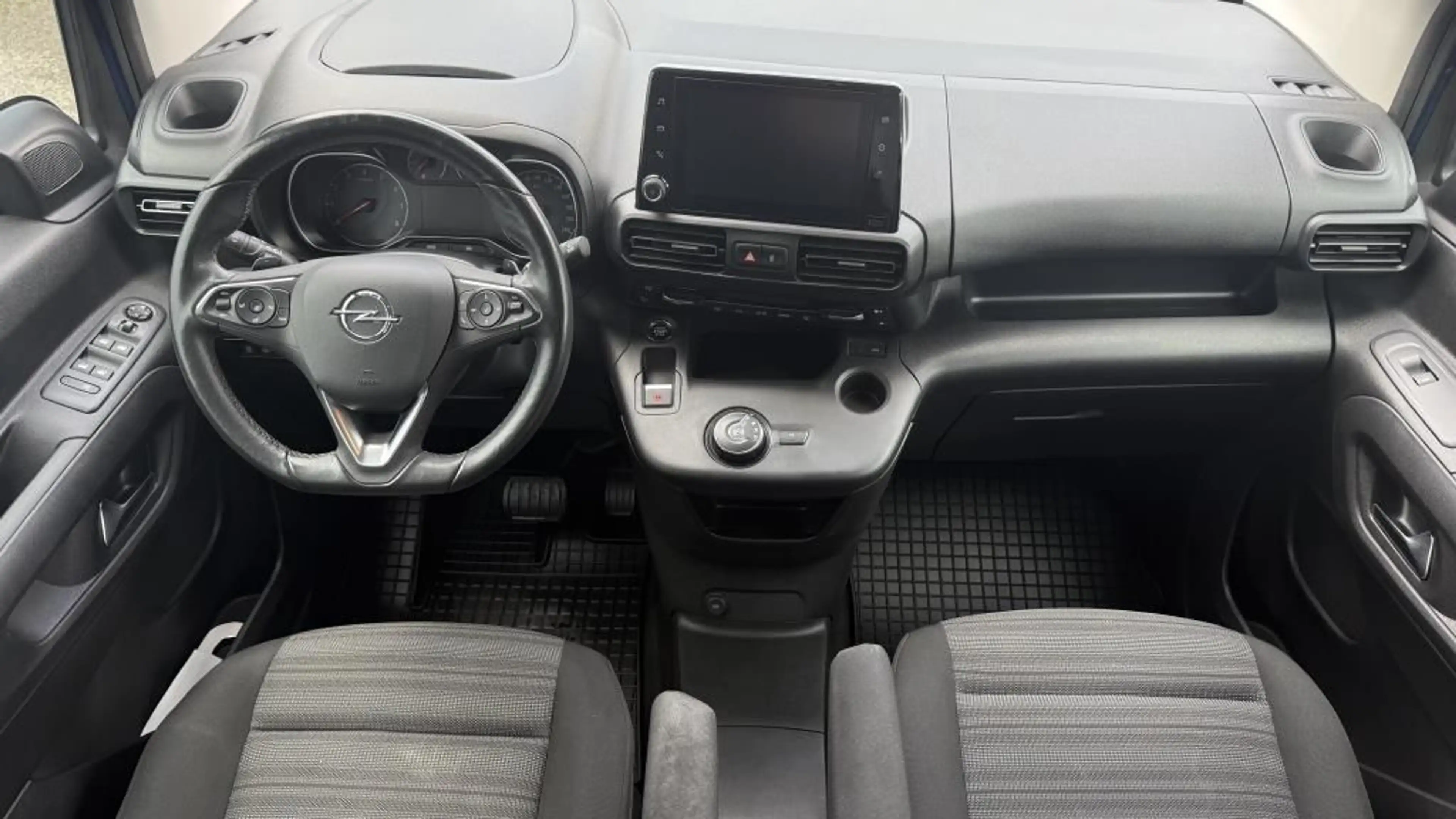 Opel Combo Life Ultimate 1.2T 180Kamera+Klimaautomati — photo 10