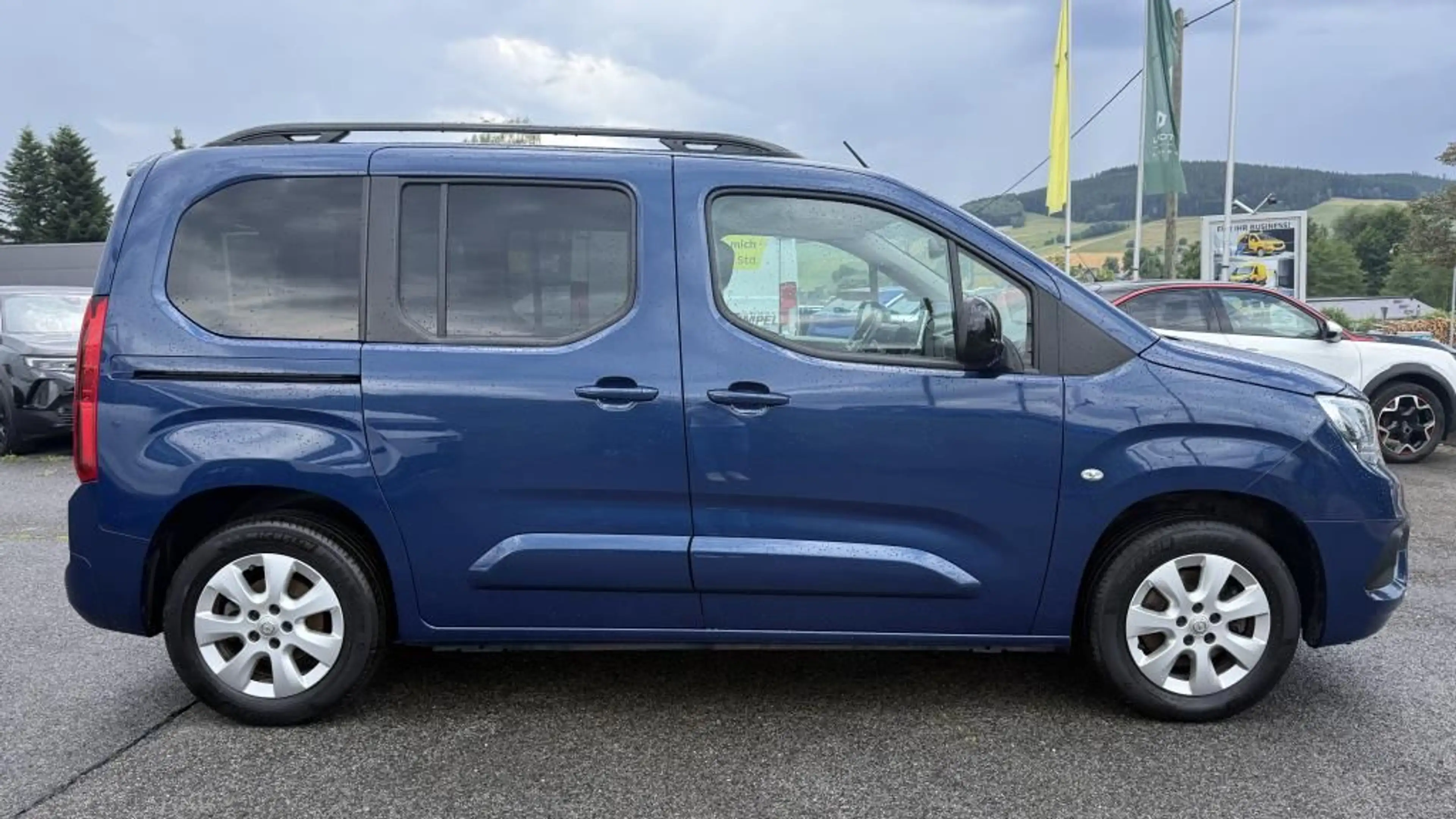Opel Combo Life Ultimate 1.2T 180Kamera+Klimaautomati — photo 4
