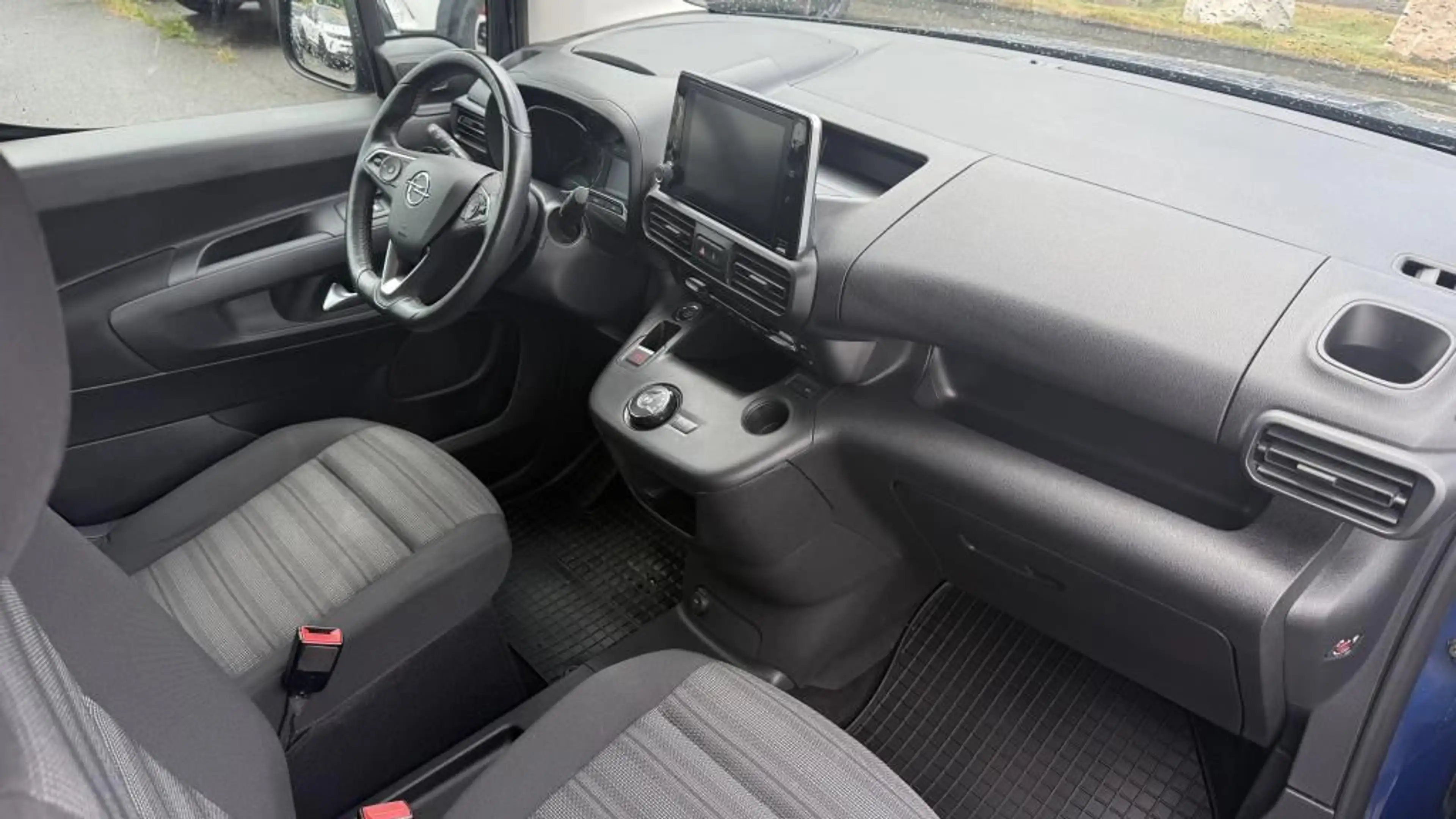 Opel Combo Life Ultimate 1.2T 180Kamera+Klimaautomati — photo 11