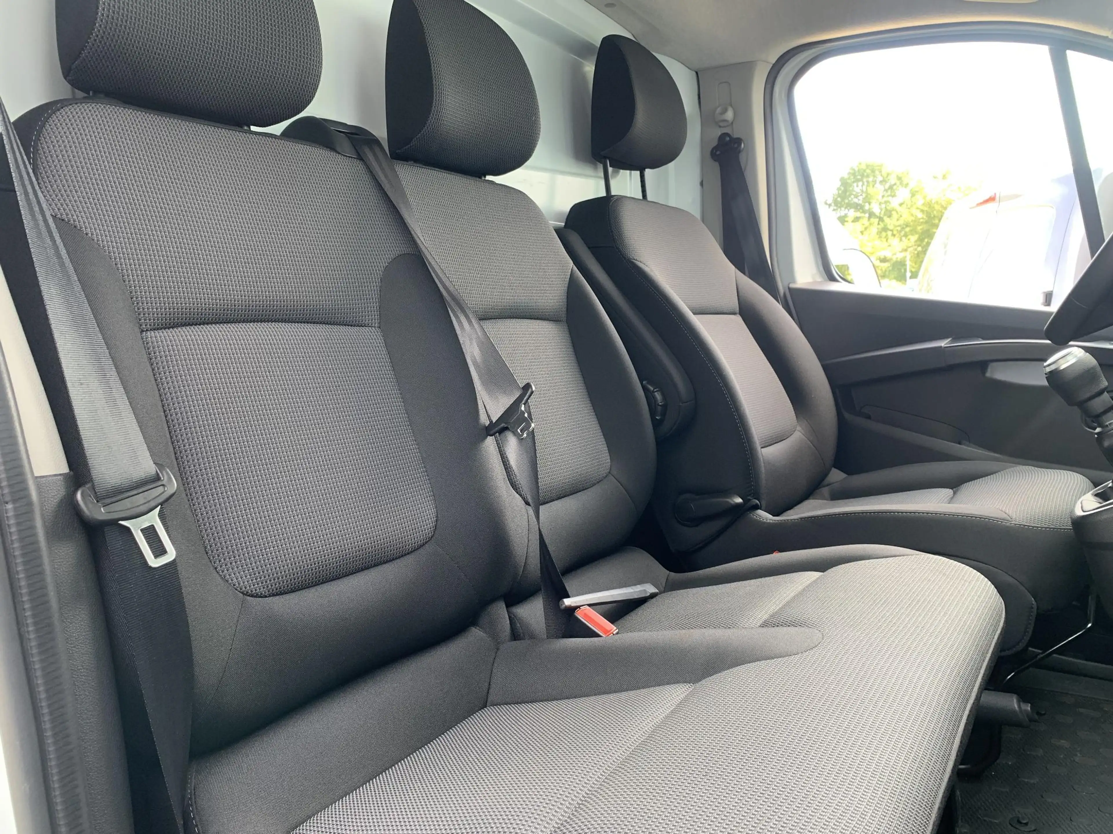 Renault Trafic 2.0 Blue dCi 130 T29 L1H1 Advance | BPM vrij | Bet — photo 3