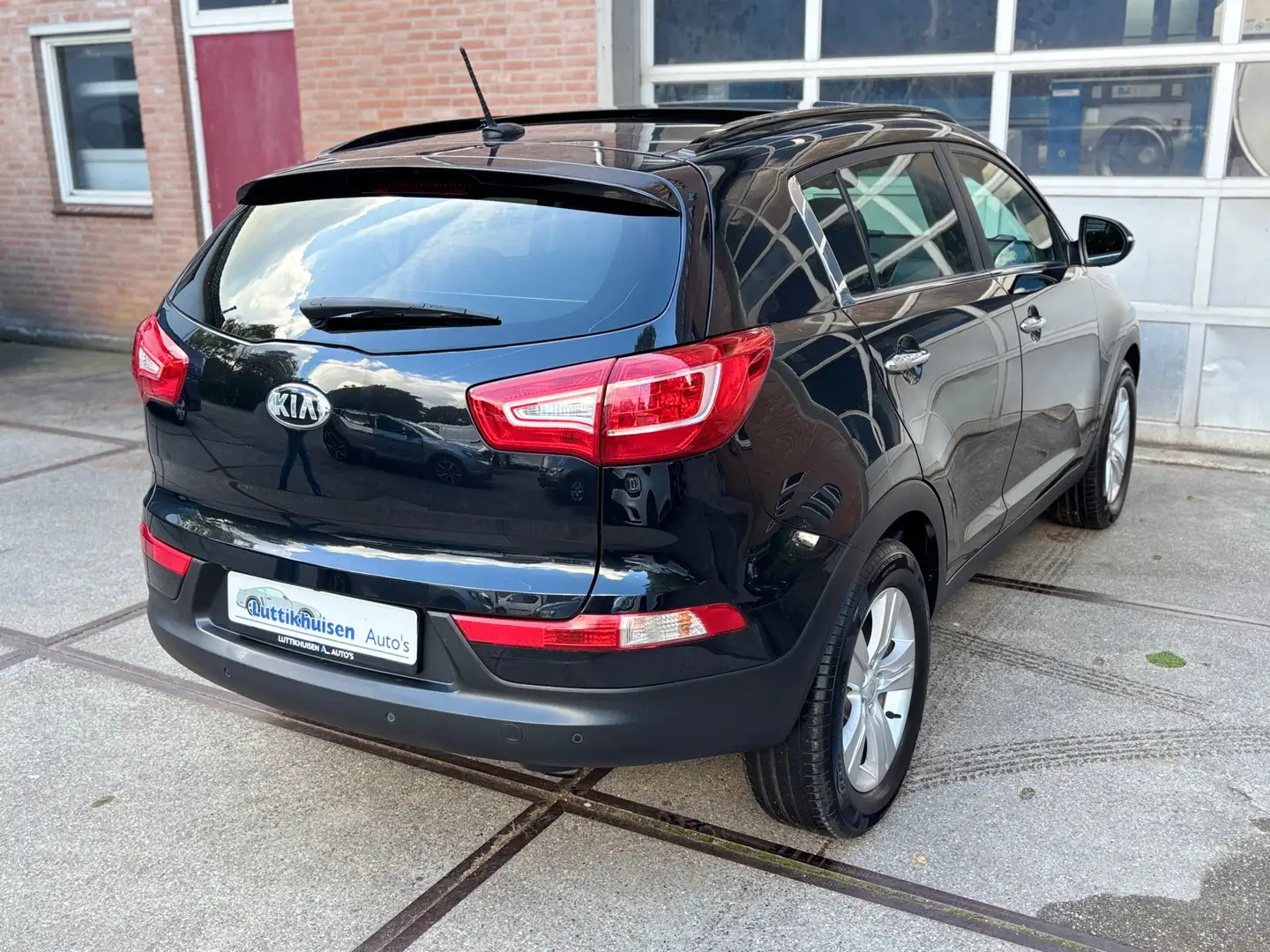 Kia Sportage 1.6 GDI DynamicPlusLine,CAMERA,NAVI,PANO,CLIMAT,CR Zwart - 2