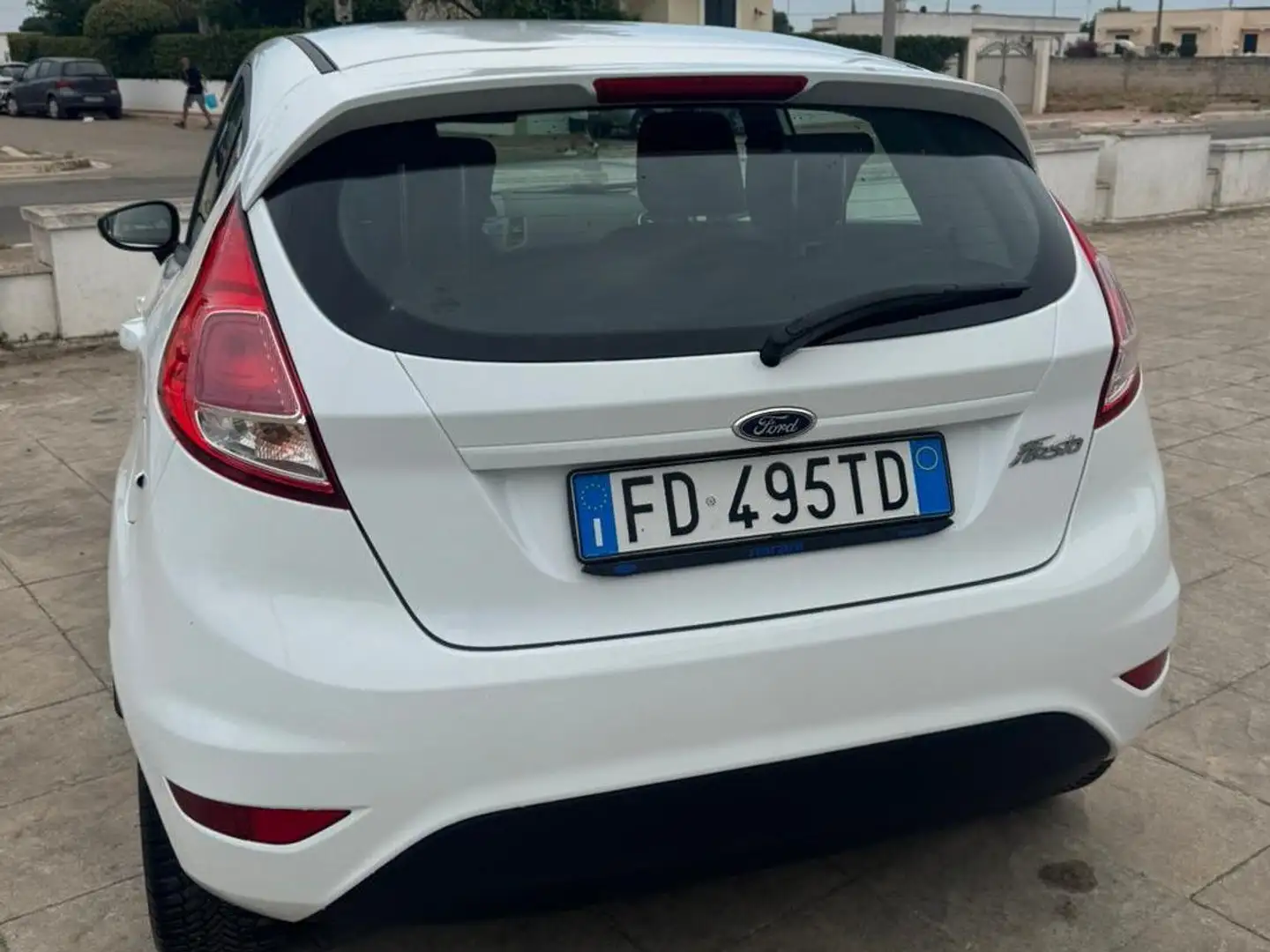 Ford Fiesta Fiesta VI 2013 5p 1.4 Business Gpl 95cv E6 - 2