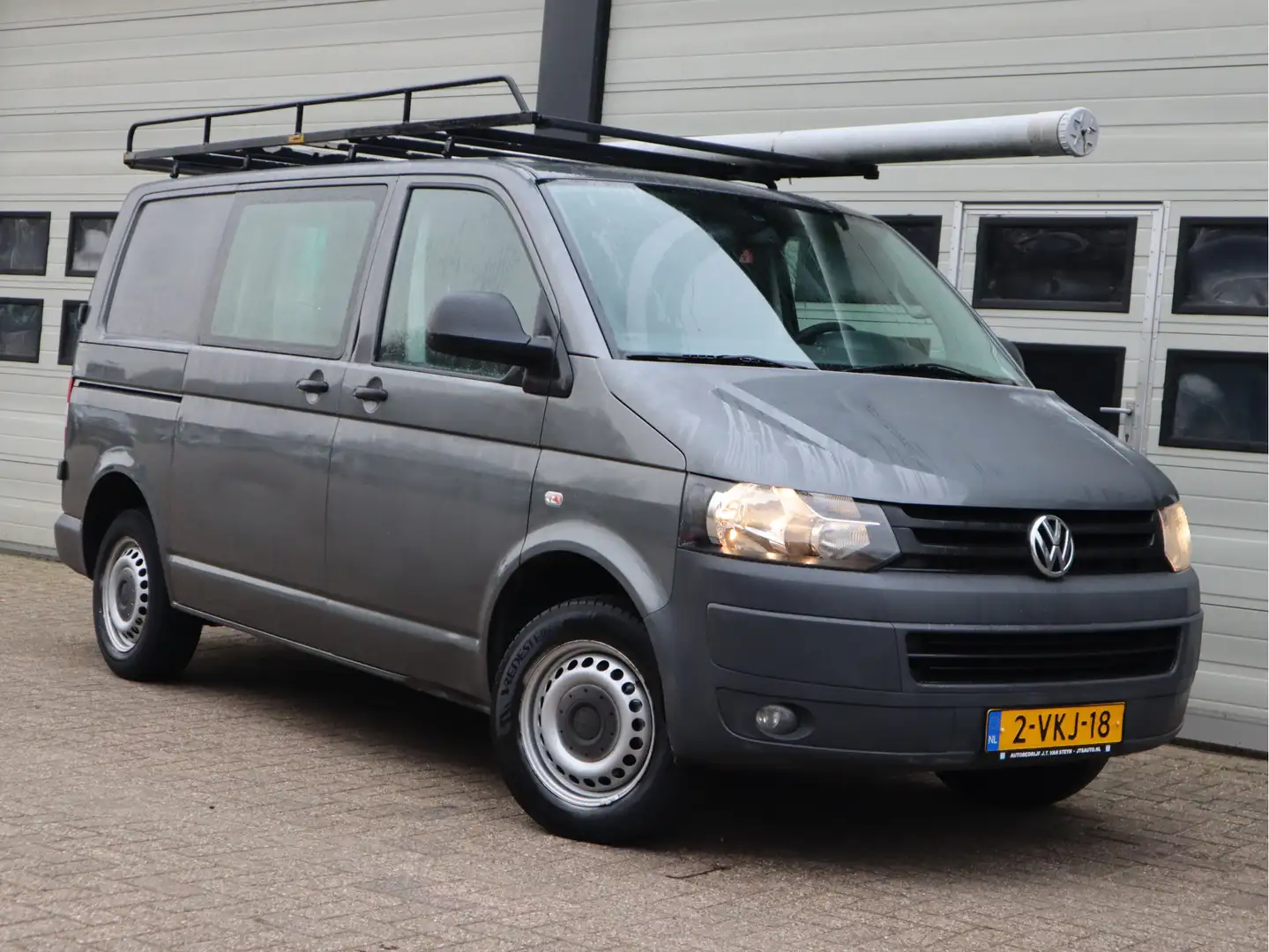 Volkswagen T5 Transporter 2.0 TDI 85pk - 2x Schuifdeur - Imperiaal - Airco - Grau - 2