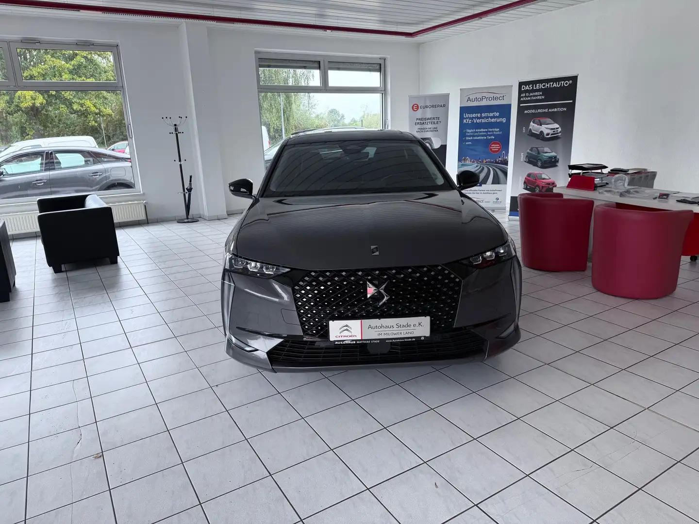 DS Automobiles DS 4 Étoile Nappa Grau - 2