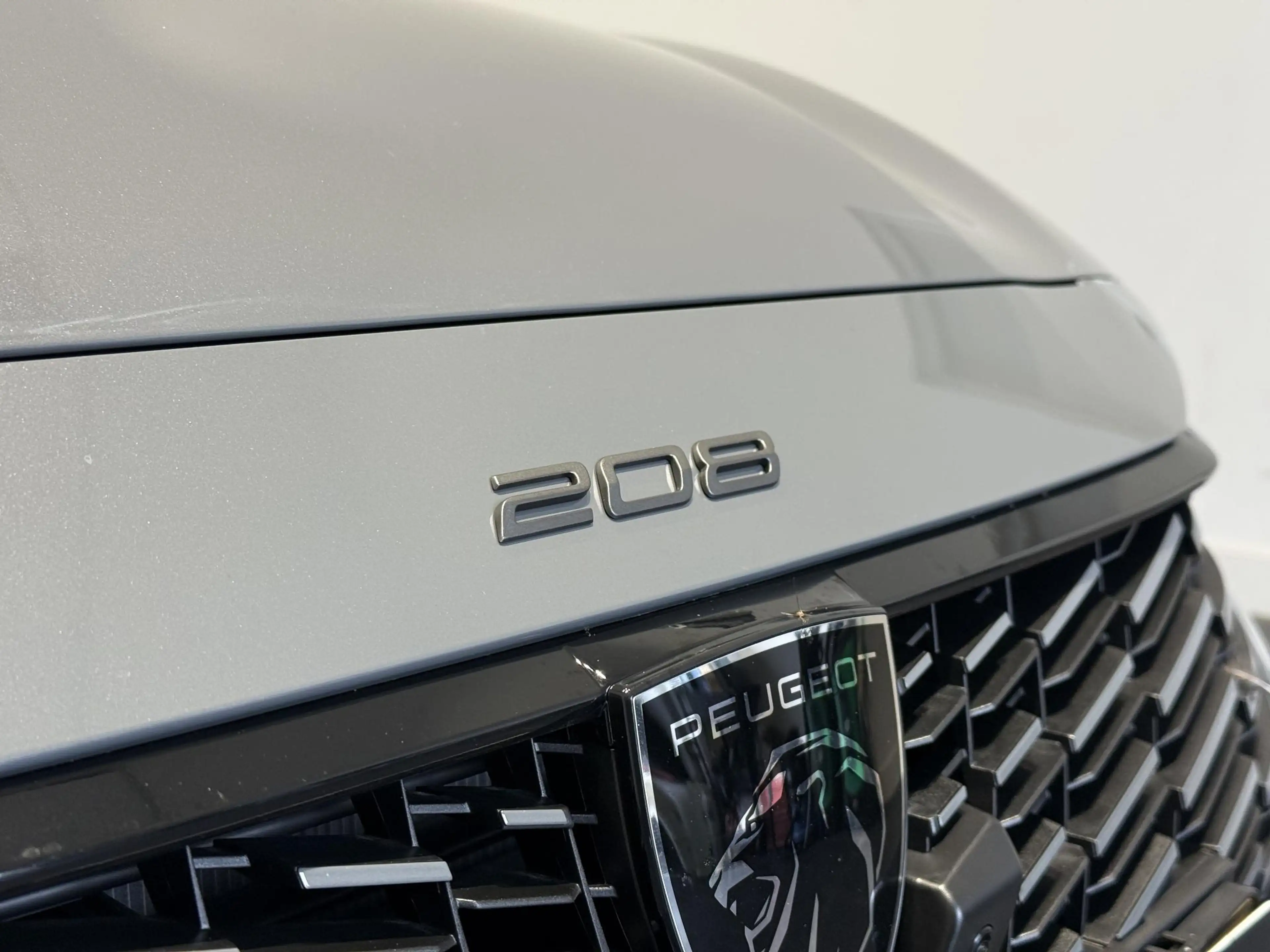 Peugeot e-208 EV GT 51 kWh — photo 6