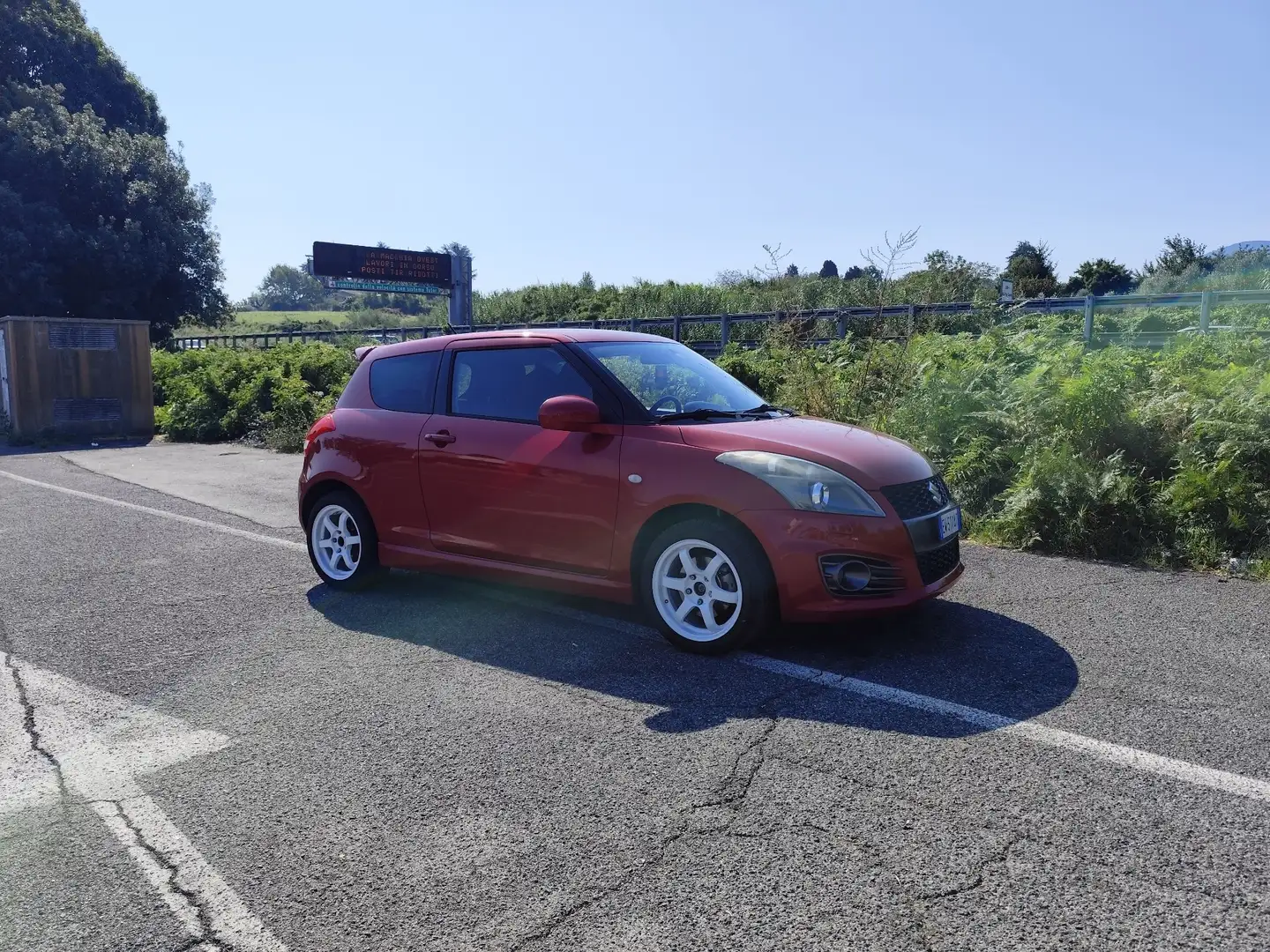 Suzuki Swift 3p 1.6 vvt Sport - 1
