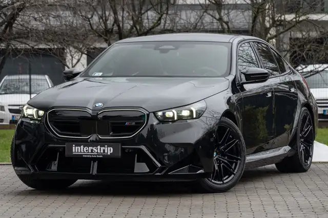 BMW M5 DR.ASS.PLUS.PANORAMA.360°.4ZONEN.LHZ.B&W.AHK