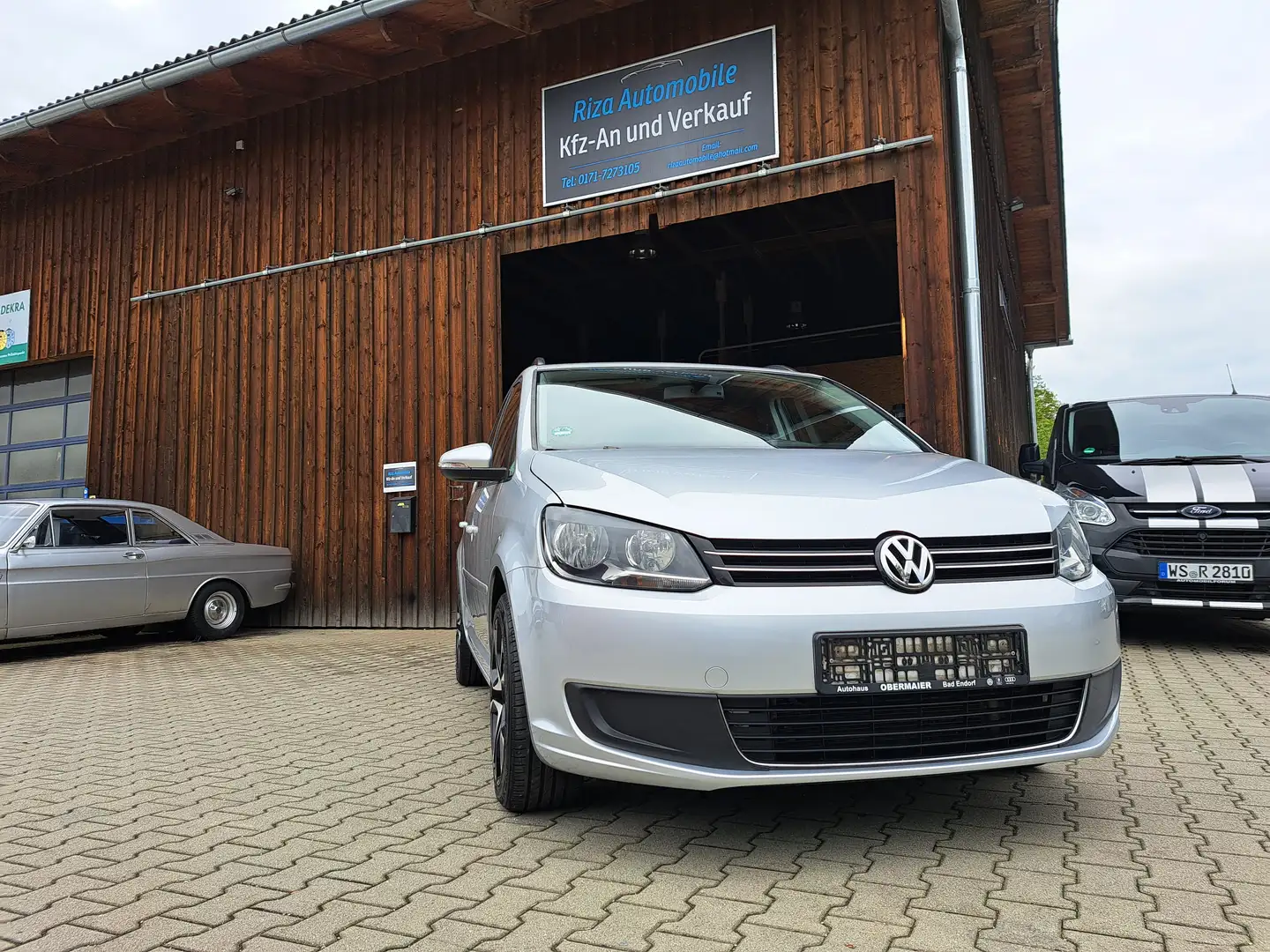 Volkswagen Touran Comfortline  7 Sitze Grau - 2