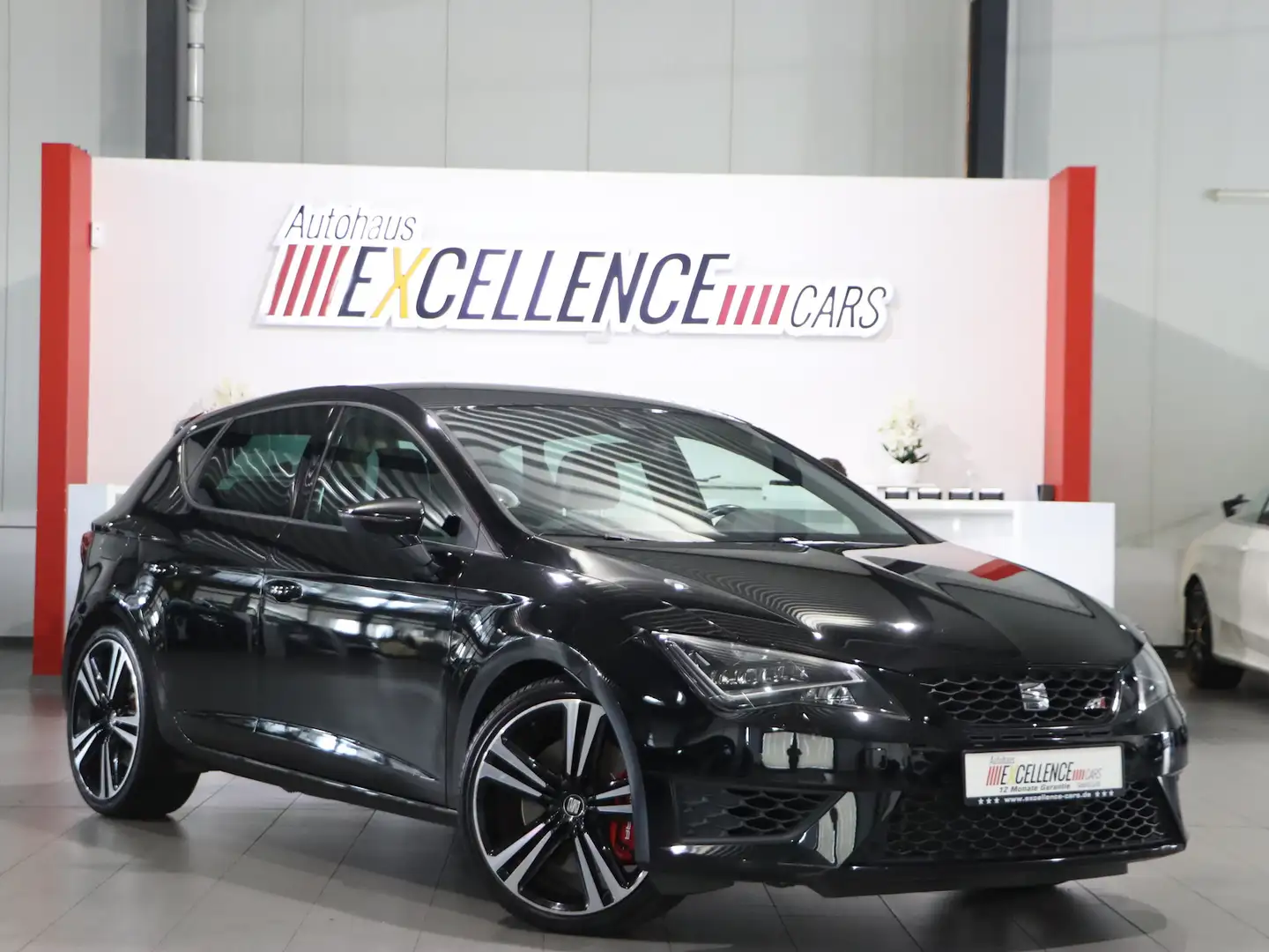SEAT Leon CUPRA 290 BLACK / 1.HAND / LED, DCC, NAVI+ Negru - 1