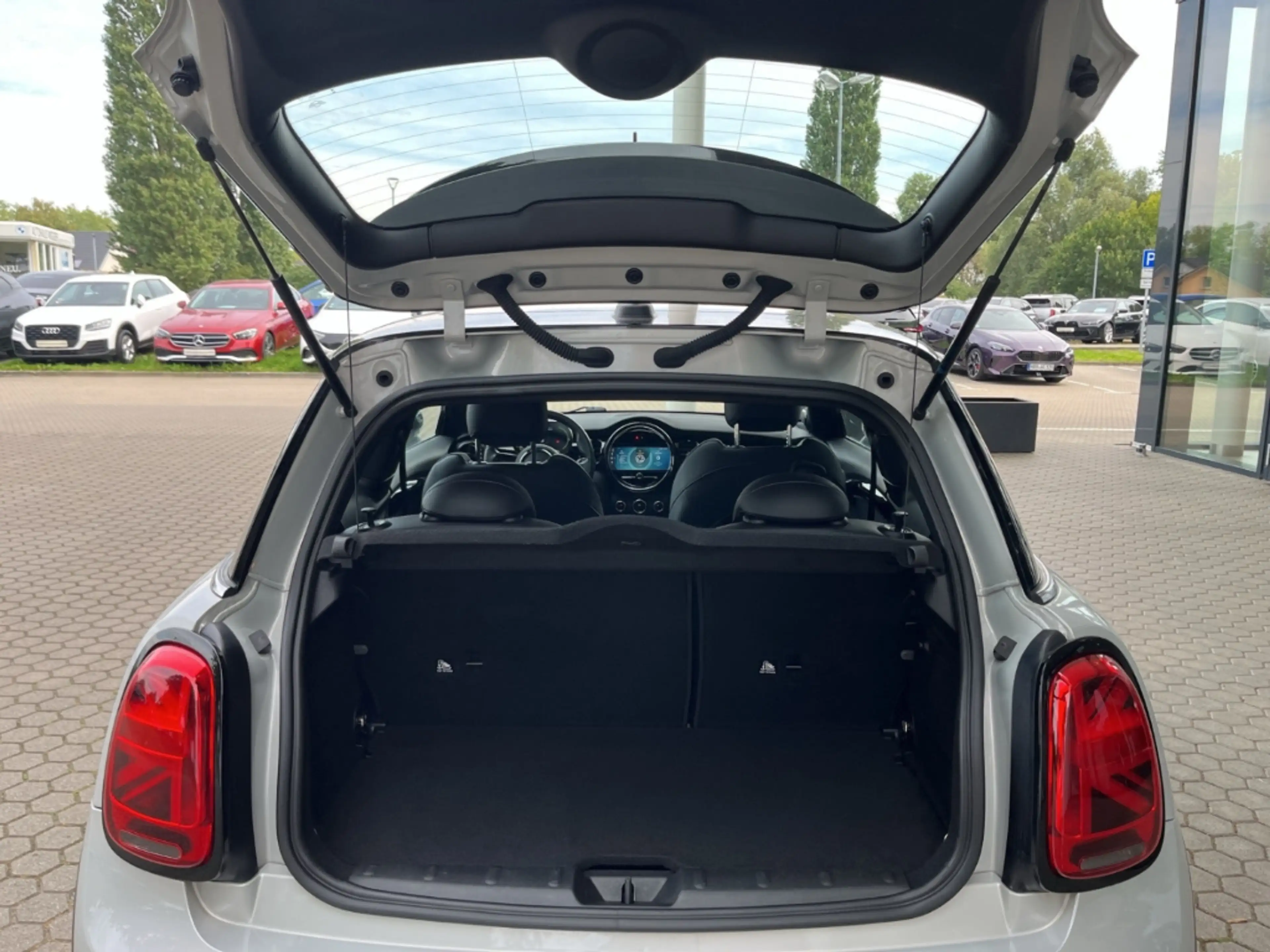 MINI Cooper S JCW Trim/Panoramadach/HarmanKardon — photo 15