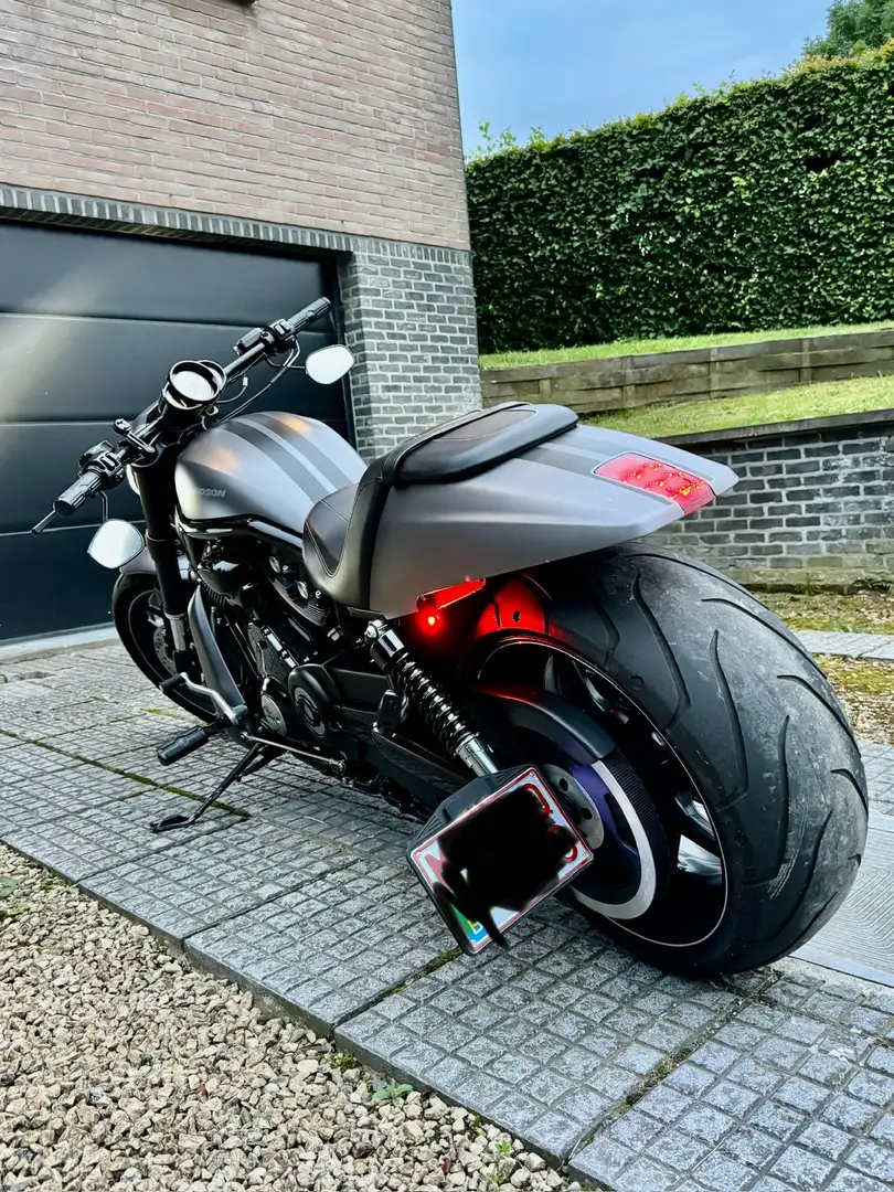 Harley-Davidson VRSC Night Rod Gris - 1