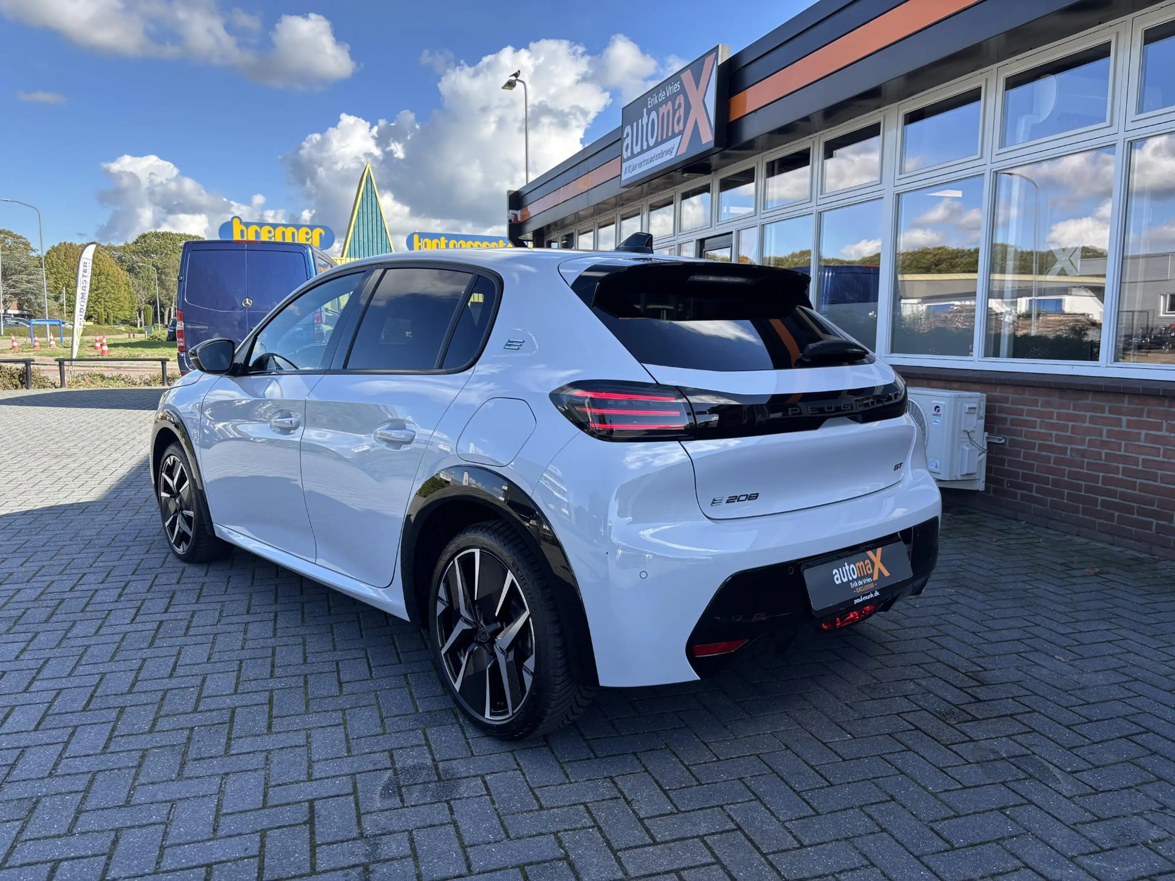 Peugeot e-208 EV GT 51 kWh |SOH 100%|Vol Opties!| — photo 3