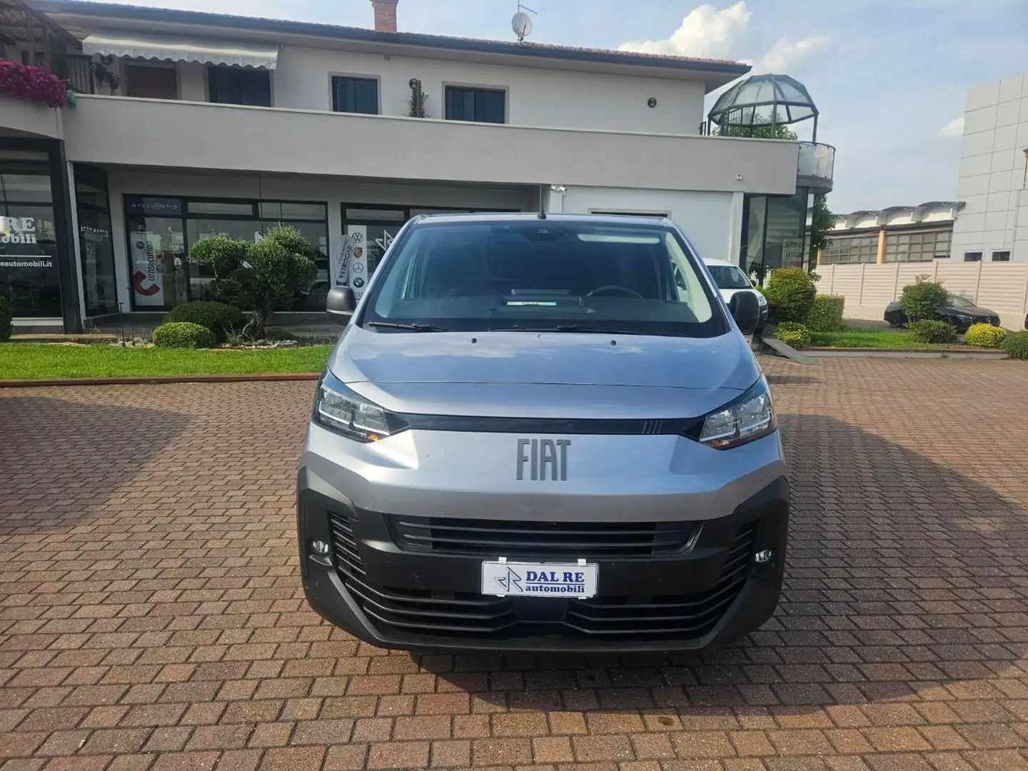Fiat Scudo 2.0 BlueHDi 145 CV S&S AT8 PL-TN Furgone Gris - 1