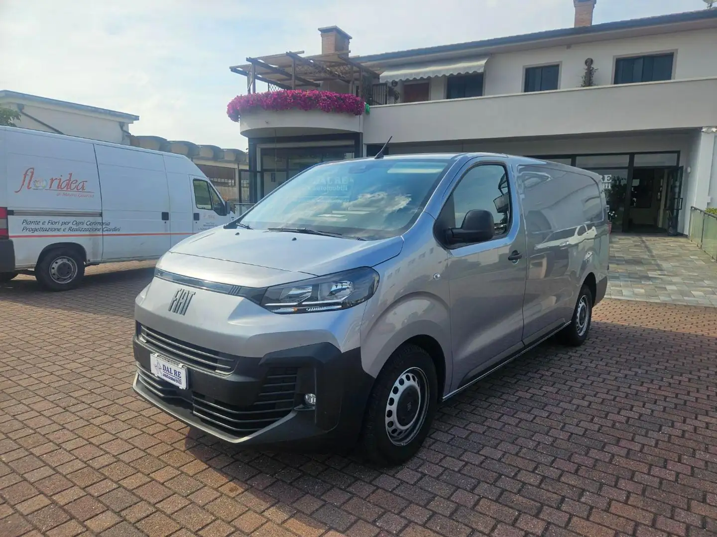 Fiat Scudo 2.0 BlueHDi 145 CV S&S AT8 PL-TN Furgone Gris - 2