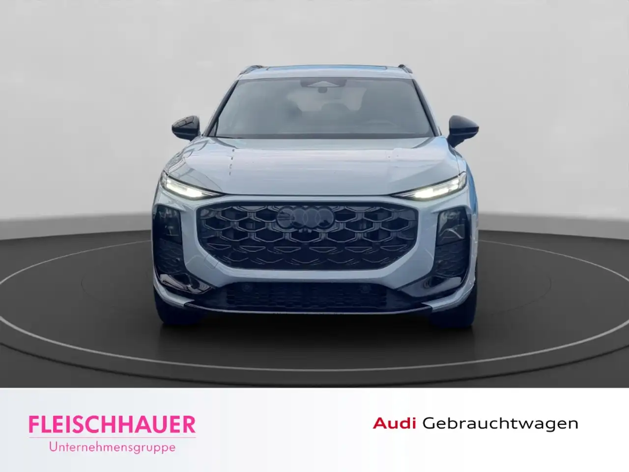 Audi Q3 SUV TFSI quattro S tronic HUD+ AHK+PANO+NAVI 2