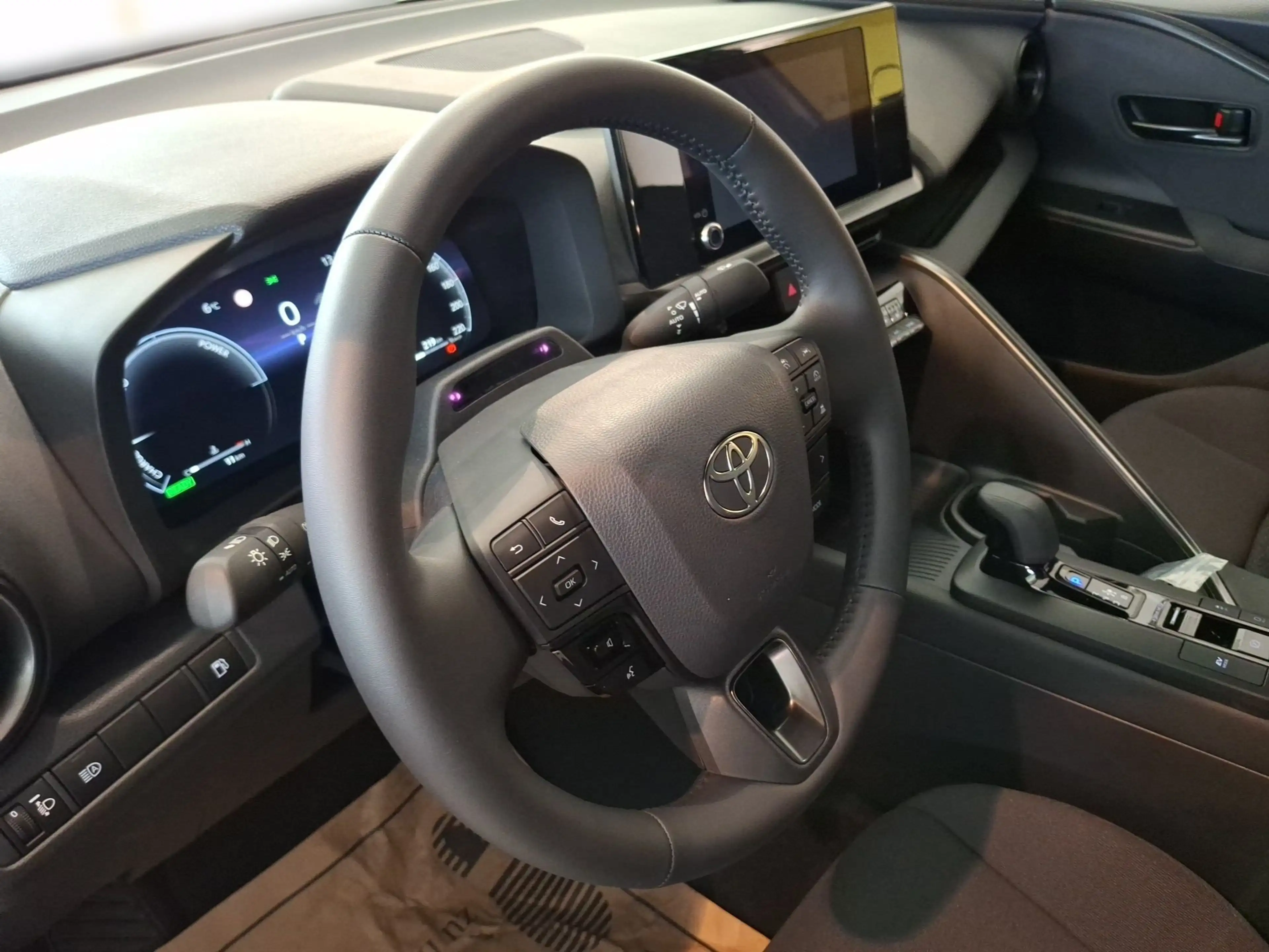 Toyota C-HR 1.8 FWD Active LED+Navi+SHZ+2xKlima+Kam. — photo 10