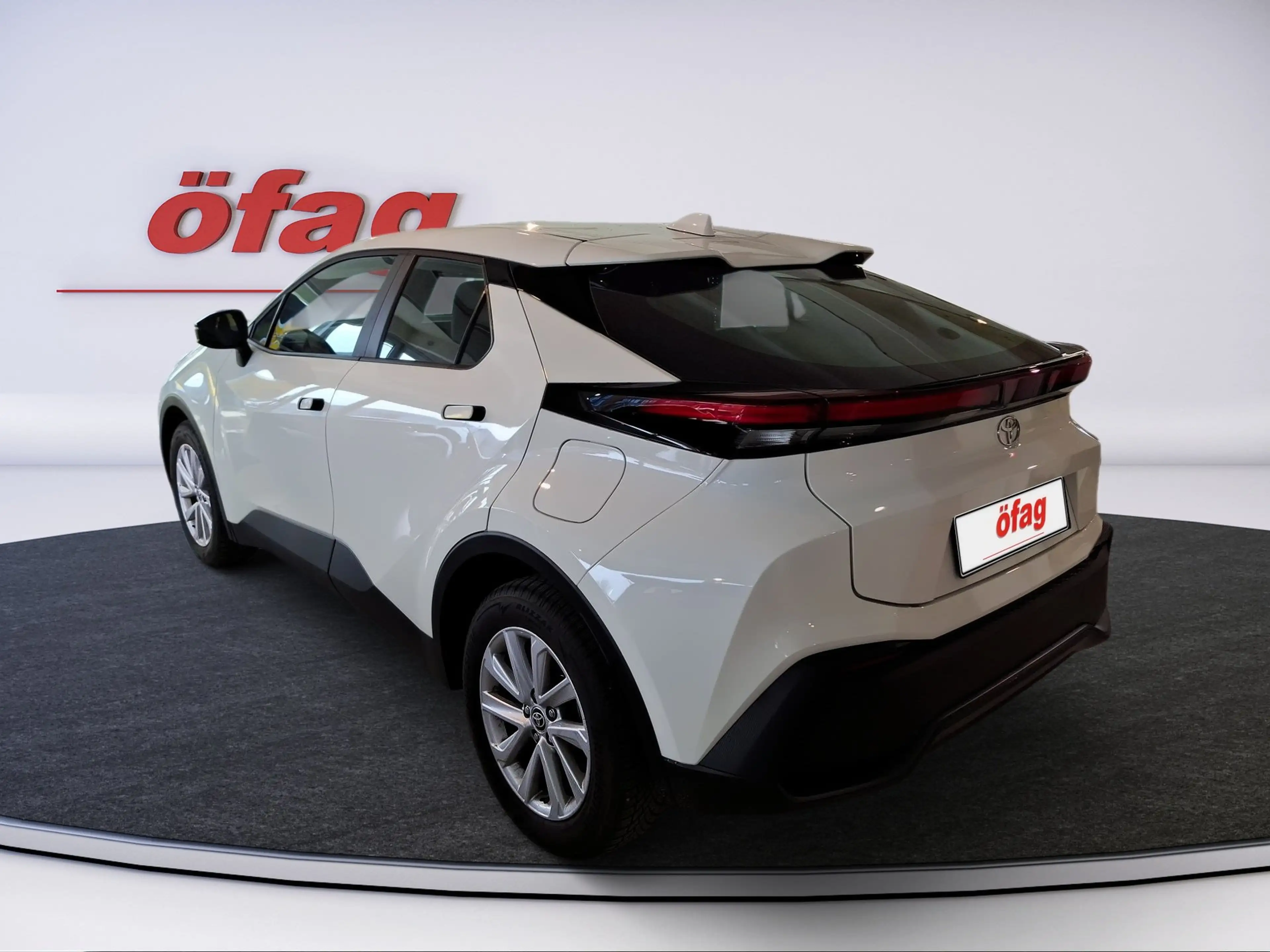 Toyota C-HR 1.8 FWD Active LED+Navi+SHZ+2xKlima+Kam. — photo 4