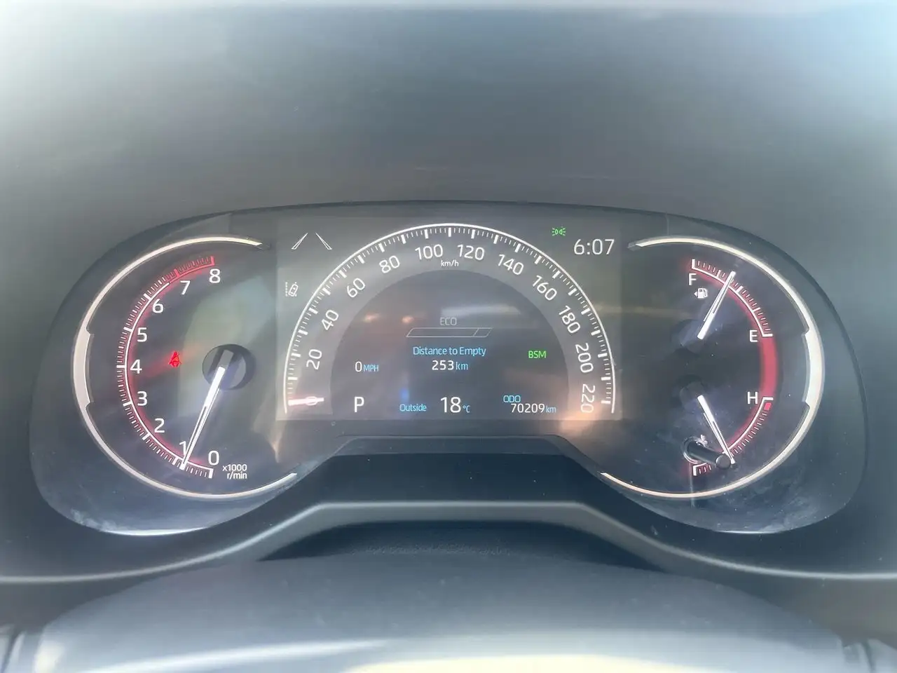 Toyota RAV 4 снимка Toyota RAV 4
