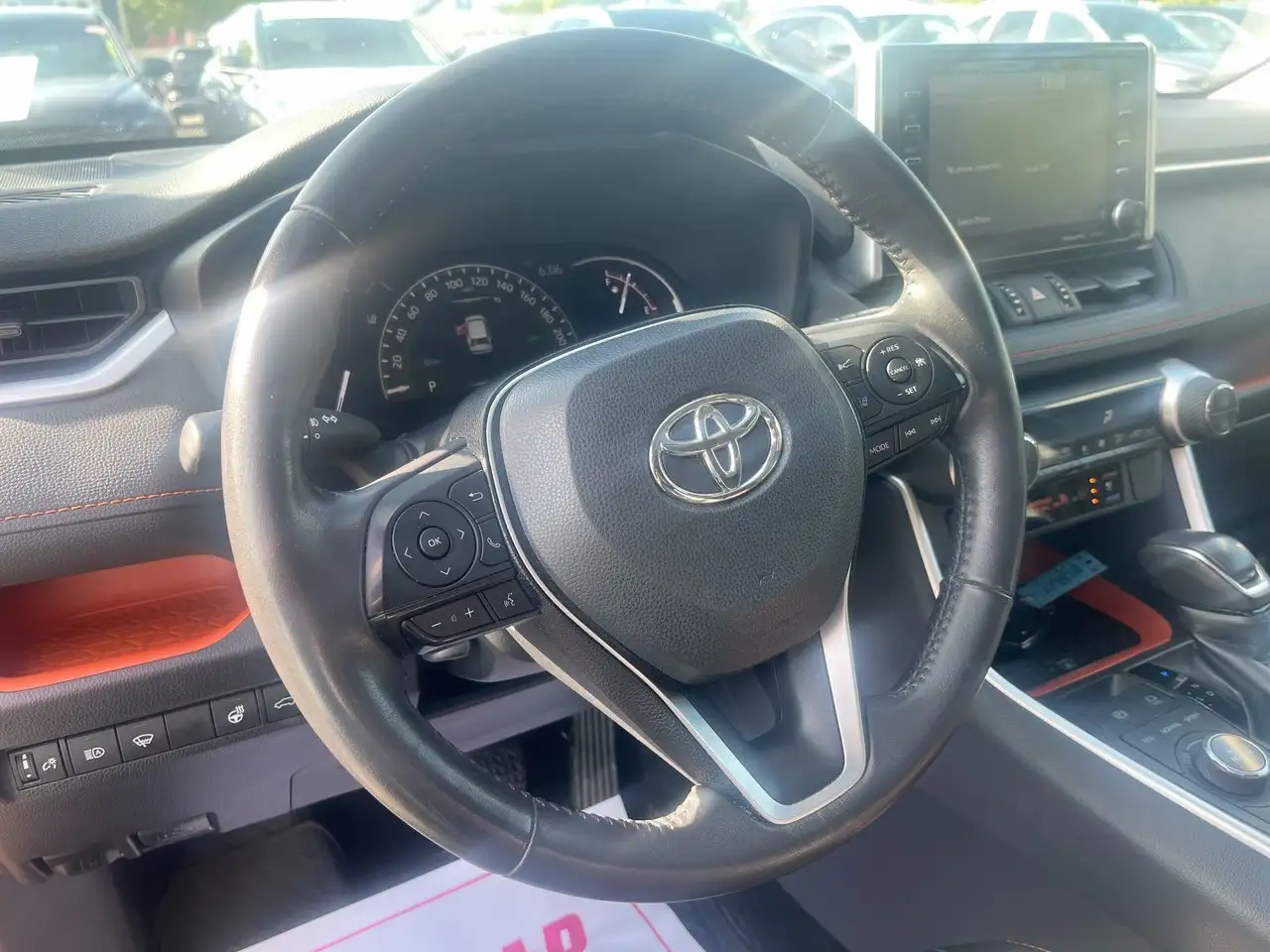 Toyota RAV 4 снимка Toyota RAV 4
