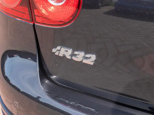 Volkswagen Golf view 18