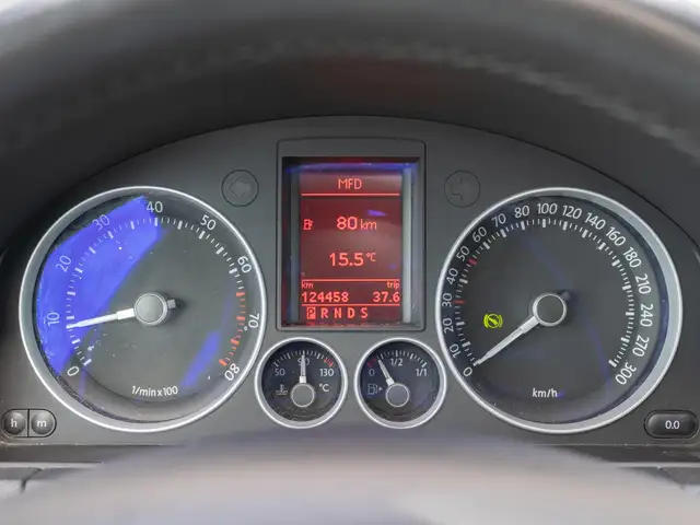 Volkswagen Golf view 13