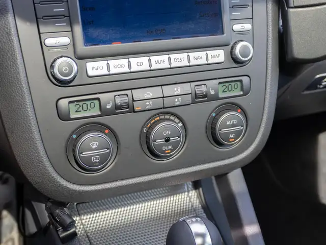 Volkswagen Golf view 26