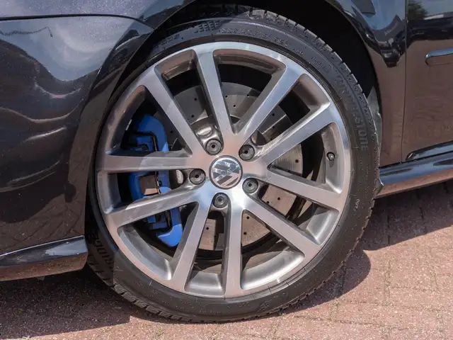 Volkswagen Golf view 14