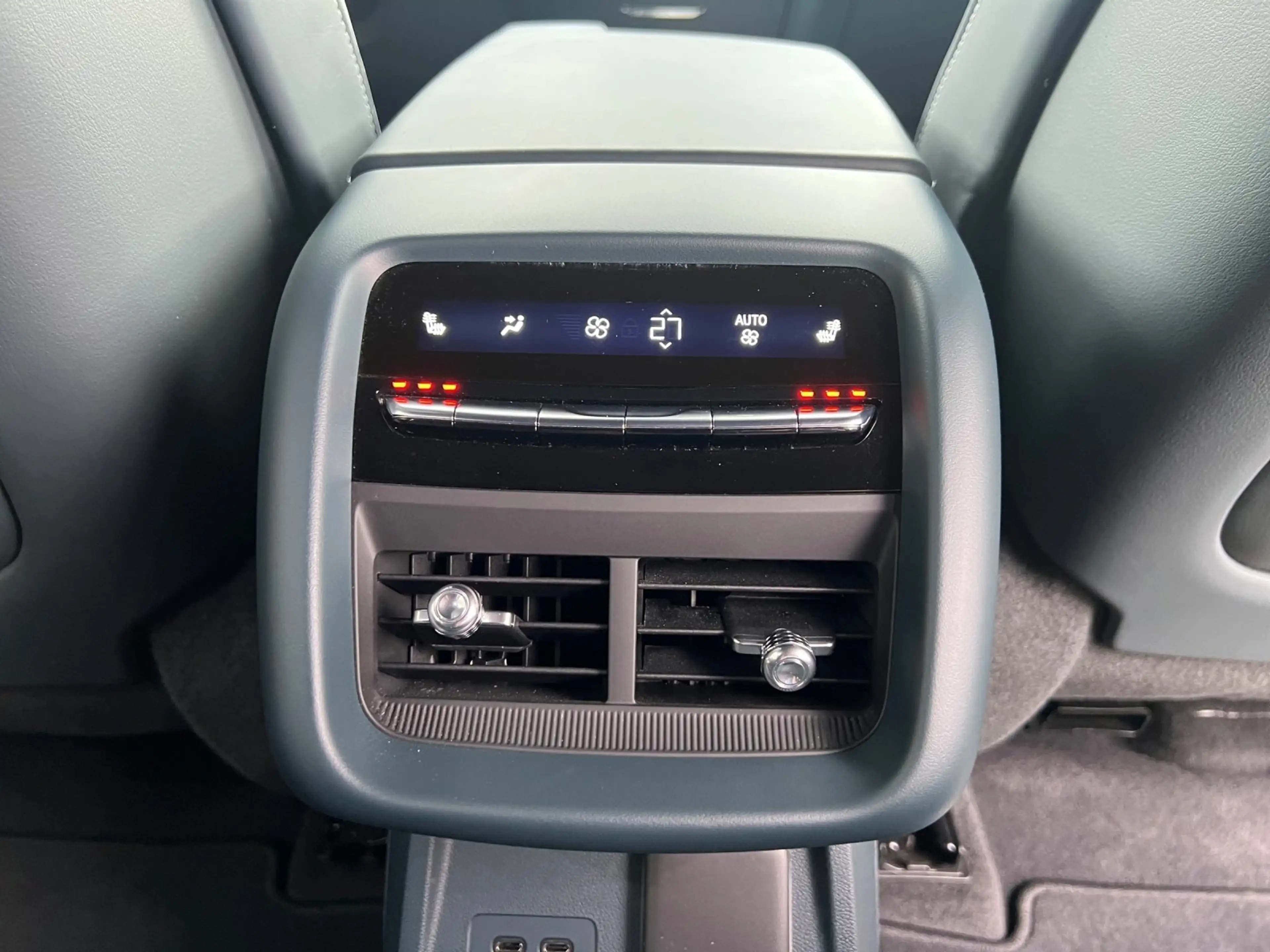 Cadillac Lyriq AWD Sport/PANO-DACH/MASSAGE/AKG/ACC/360°KA — photo 15