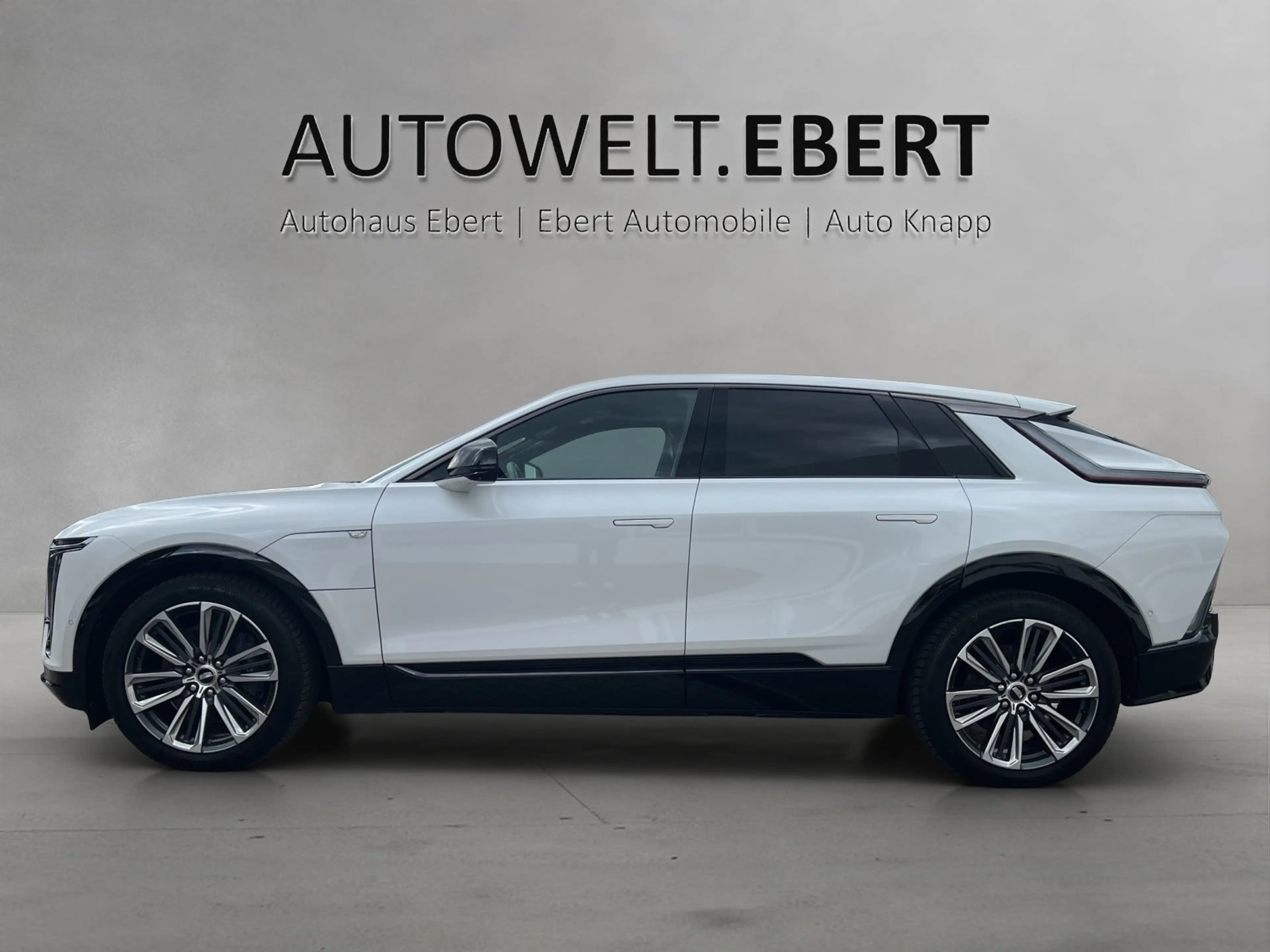 Cadillac Lyriq AWD Sport/PANO-DACH/MASSAGE/AKG/ACC/360°KA — photo 2