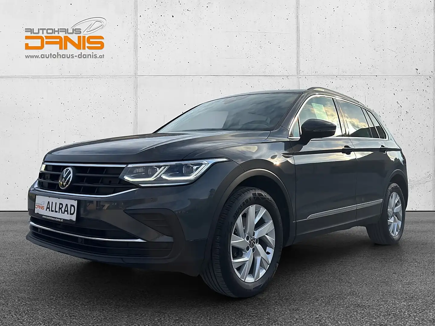 Volkswagen Tiguan 2,0 TDI 4Mot. DSG Matrix/Anhängev./Kamera Grau - 2