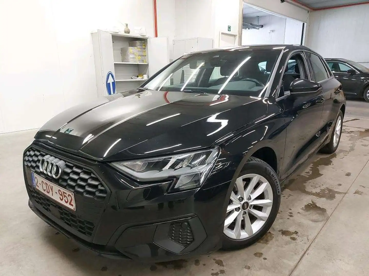 Audi A3 30TDi SportBack Adv. New *CARPLAY-CRUISE-NAVI-LED* Gris - 2