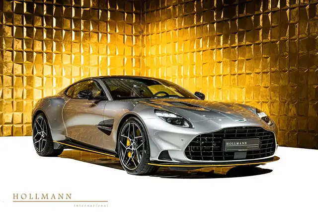 Aston Martin Vanquish Coupe +Carbon+Panoramic+MY26