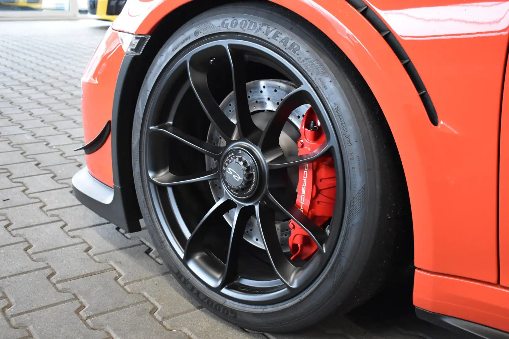Porsche 911 GT3 RS Clubsport Manthey MR Lift Approved Naranja - 2