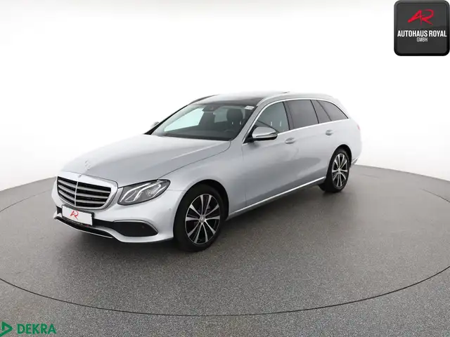 Mercedes-Benz E 250 E 250 T EXCLUSIVE WIDE,KAMERA,AHK,CARPLAY,PANO
