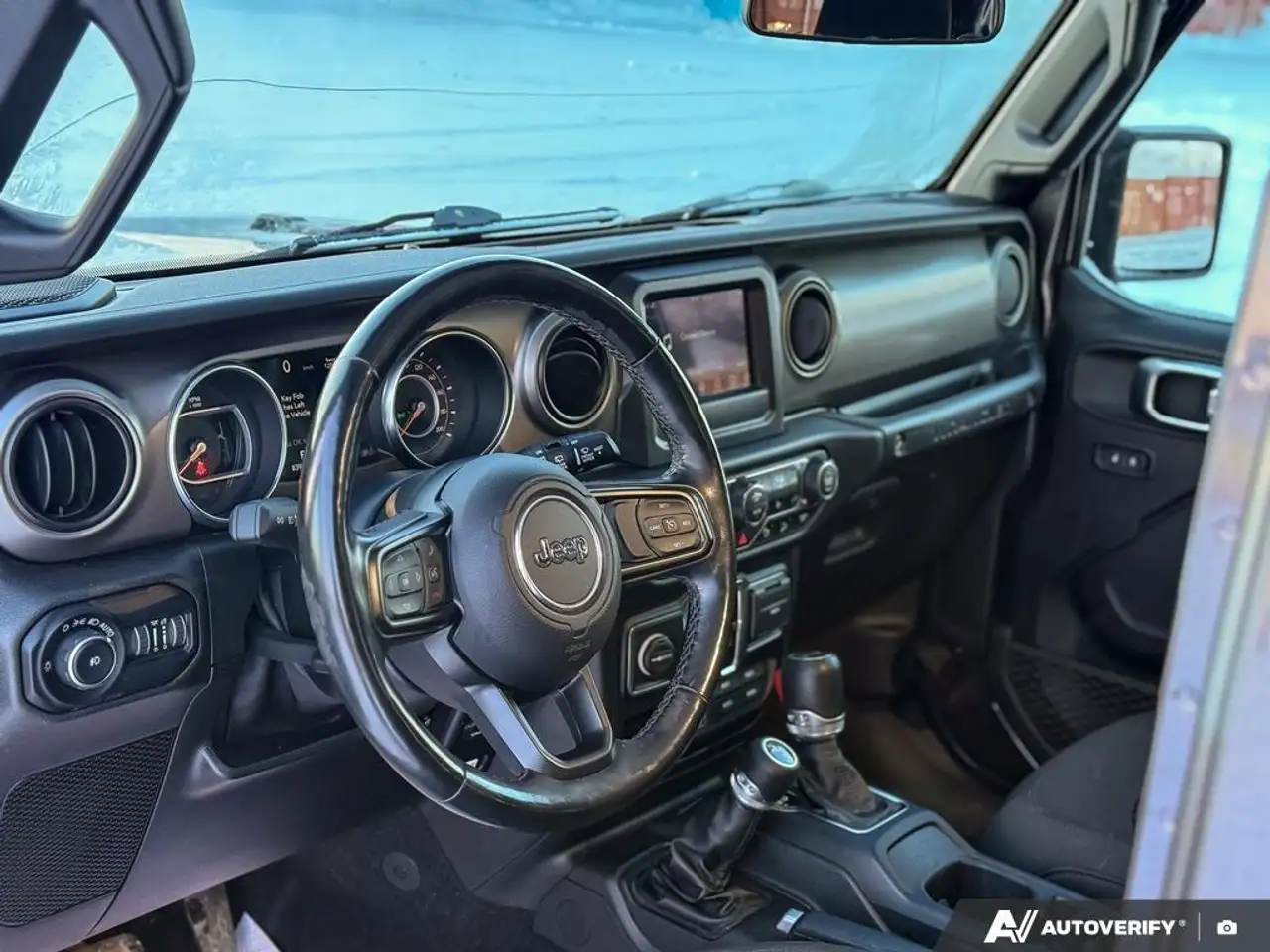 Jeep Wrangler снимка Jeep Wrangler