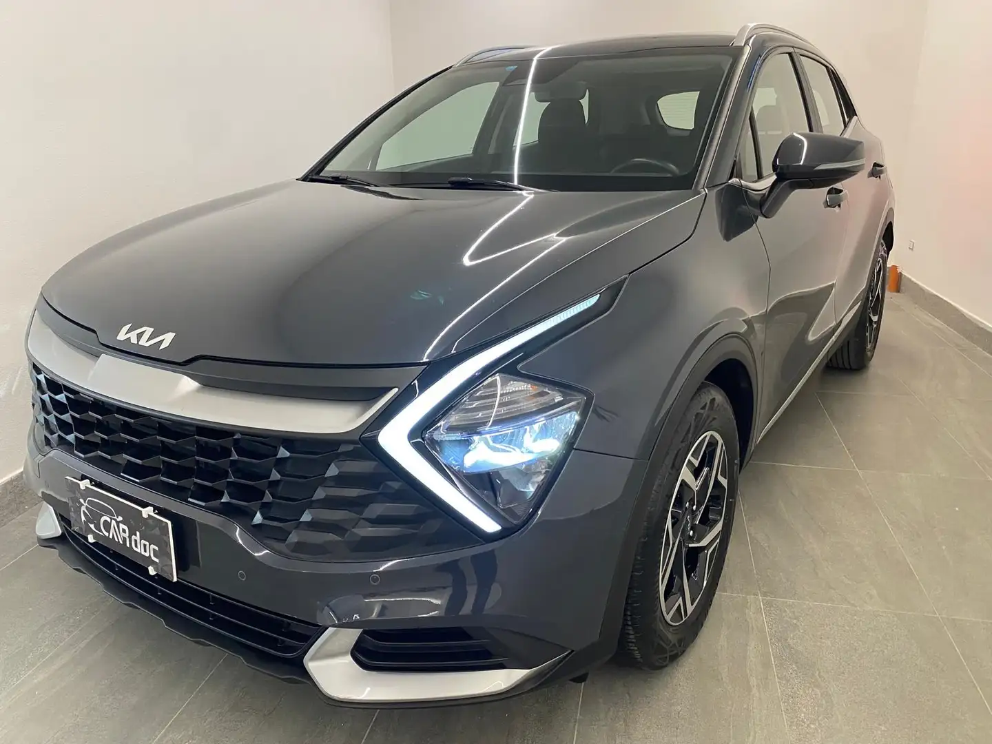 Kia Sportage Sportage V 2022 1.6 crdi mhev Business dct Grigio - 1