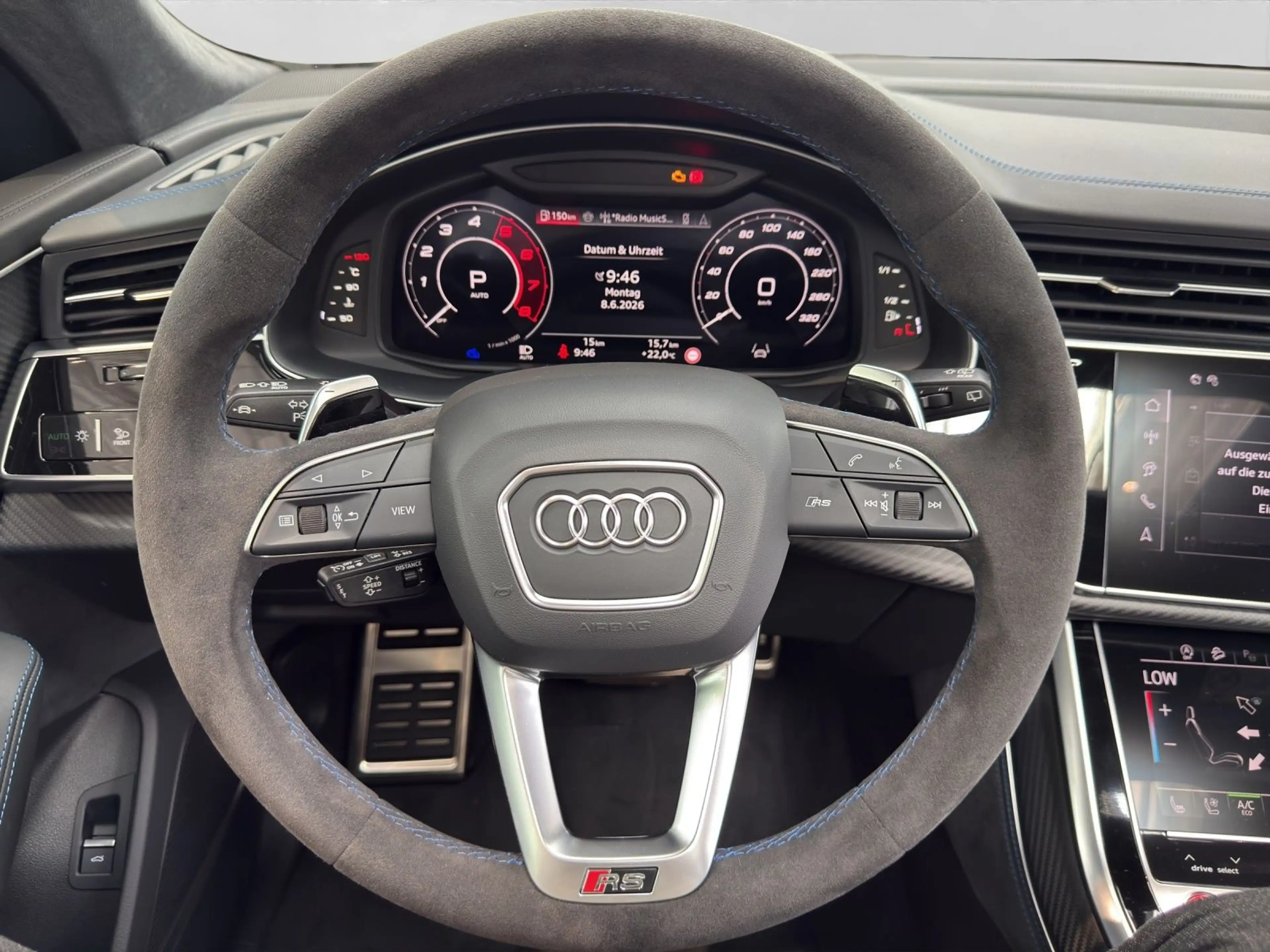 Audi RS Q8 RSQ8 TFSI Q AHK PANO KERAMIK LUFT BuO OPS+ — photo 9